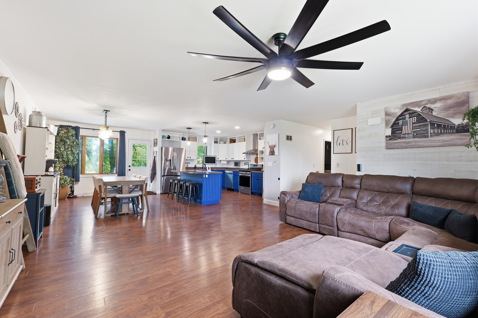 8065 Ashley Road Property Photo 2