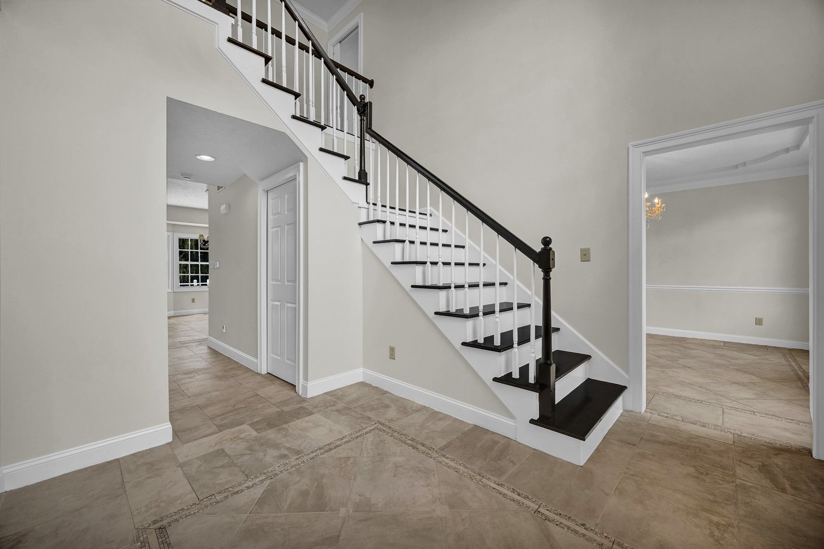 7 Smokey Court Property Photo 5