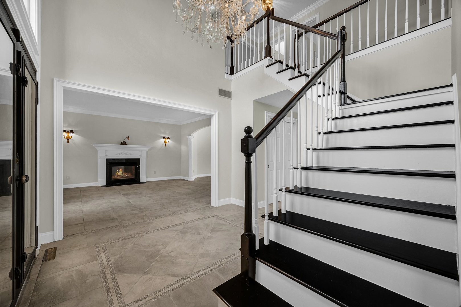 7 Smokey Court Property Photo 6