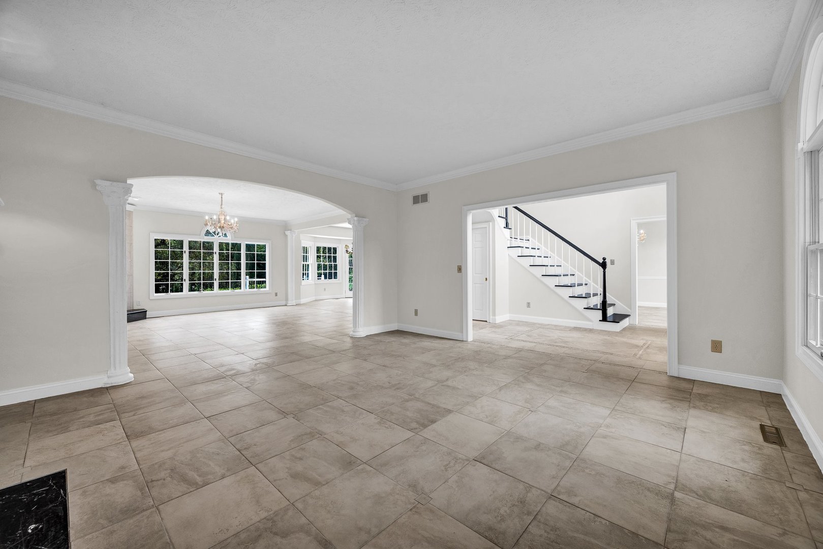 7 Smokey Court Property Photo 12