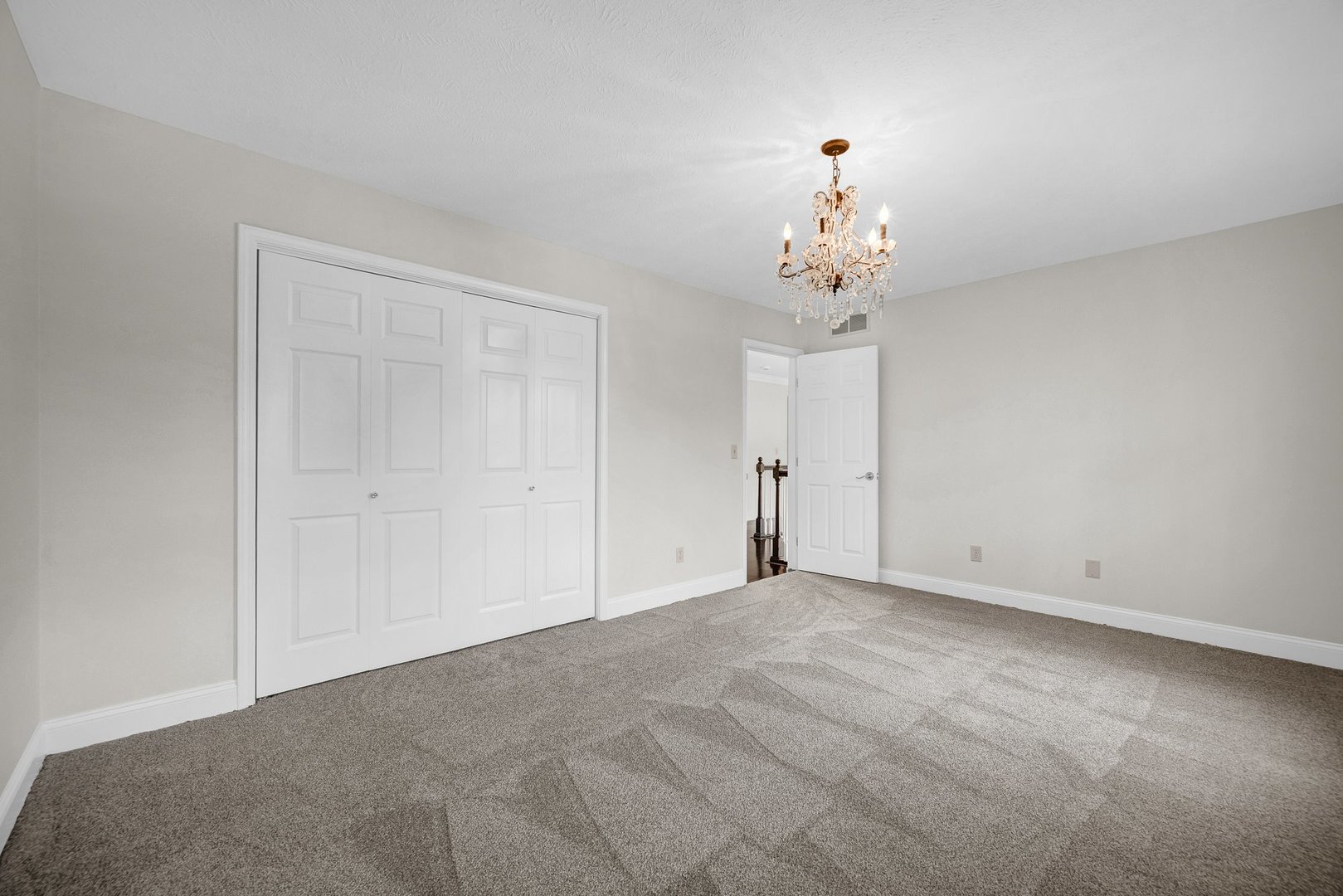 7 Smokey Court Property Photo 38