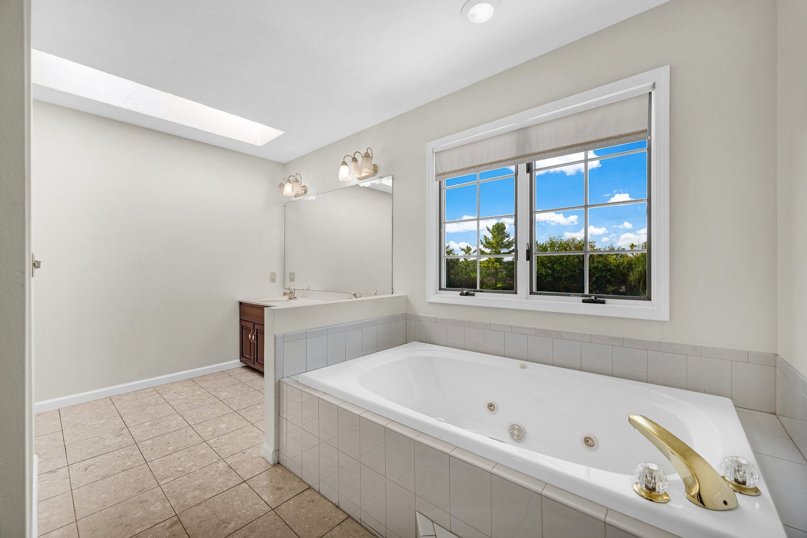 7 Smokey Court Property Photo 42