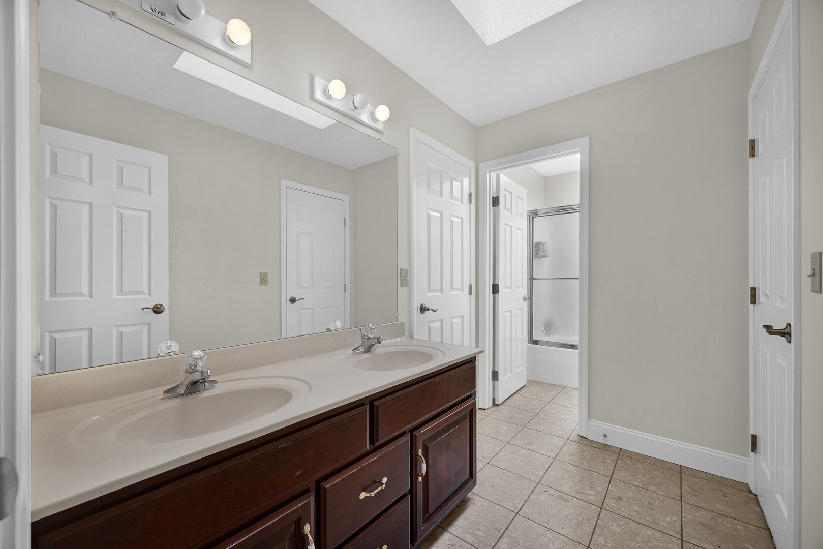 7 Smokey Court Property Photo 43