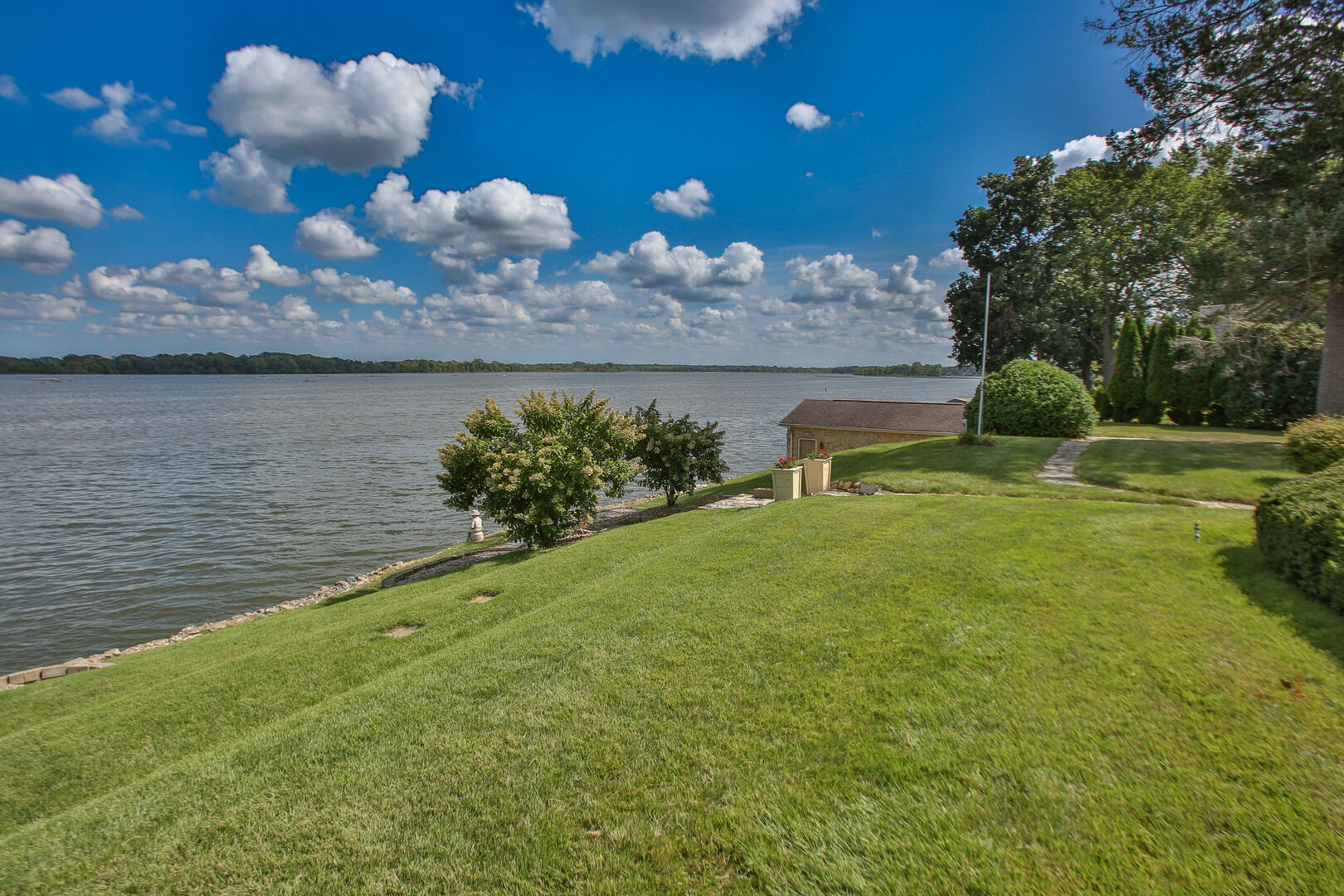 2105 Riverview Road Property Photo 22