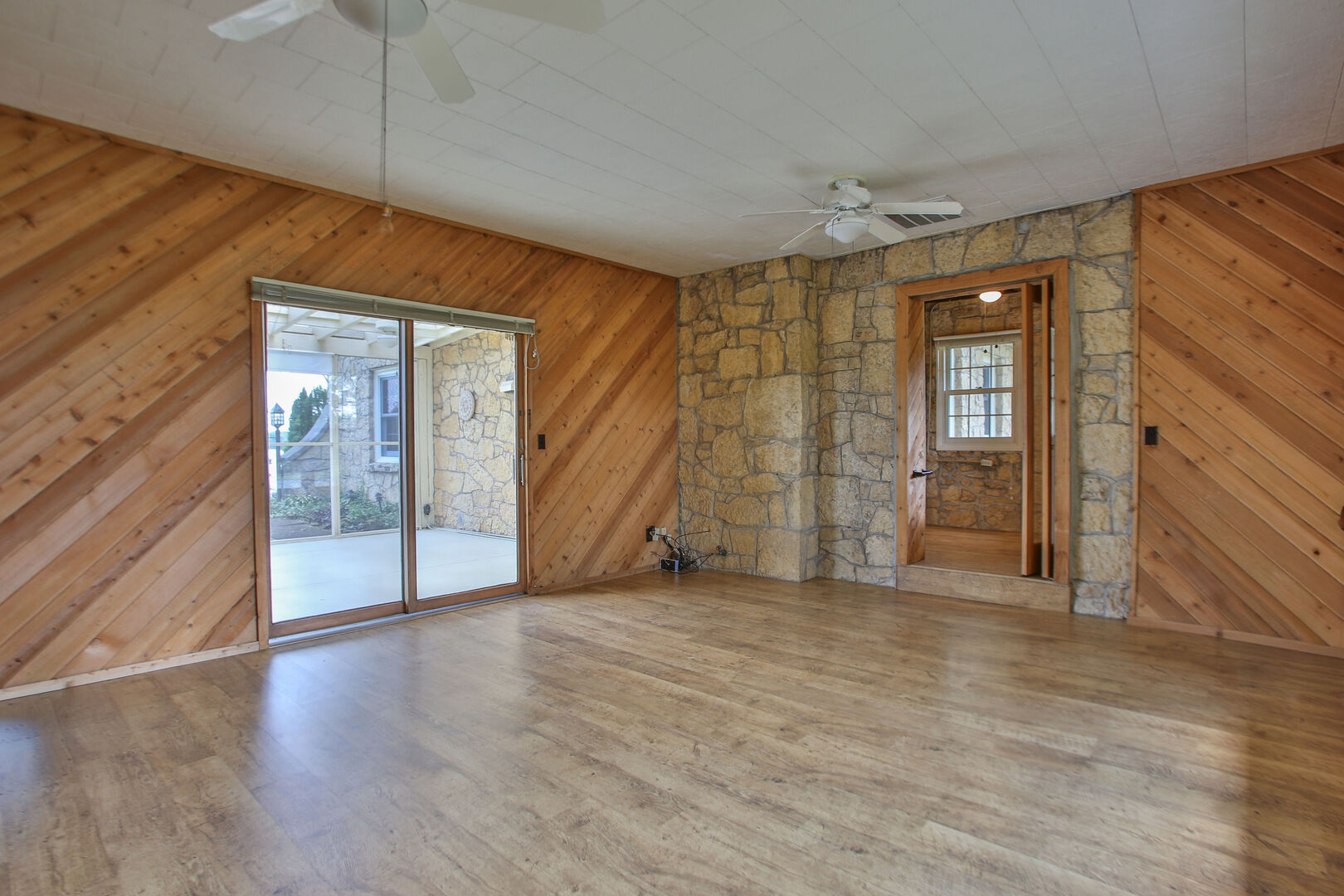 2105 Riverview Road Property Photo 27