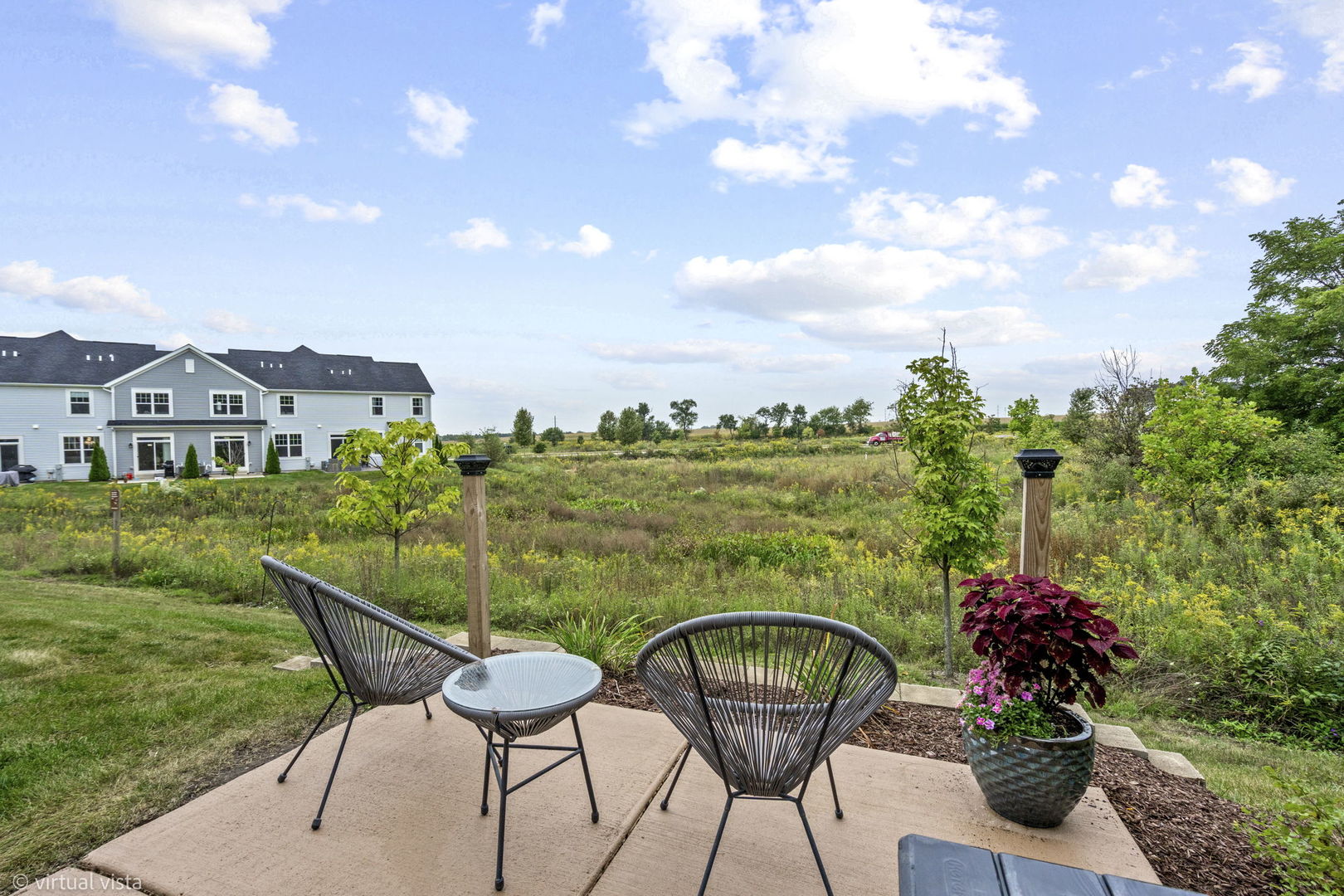 16506 Brook Lane Property Photo 4
