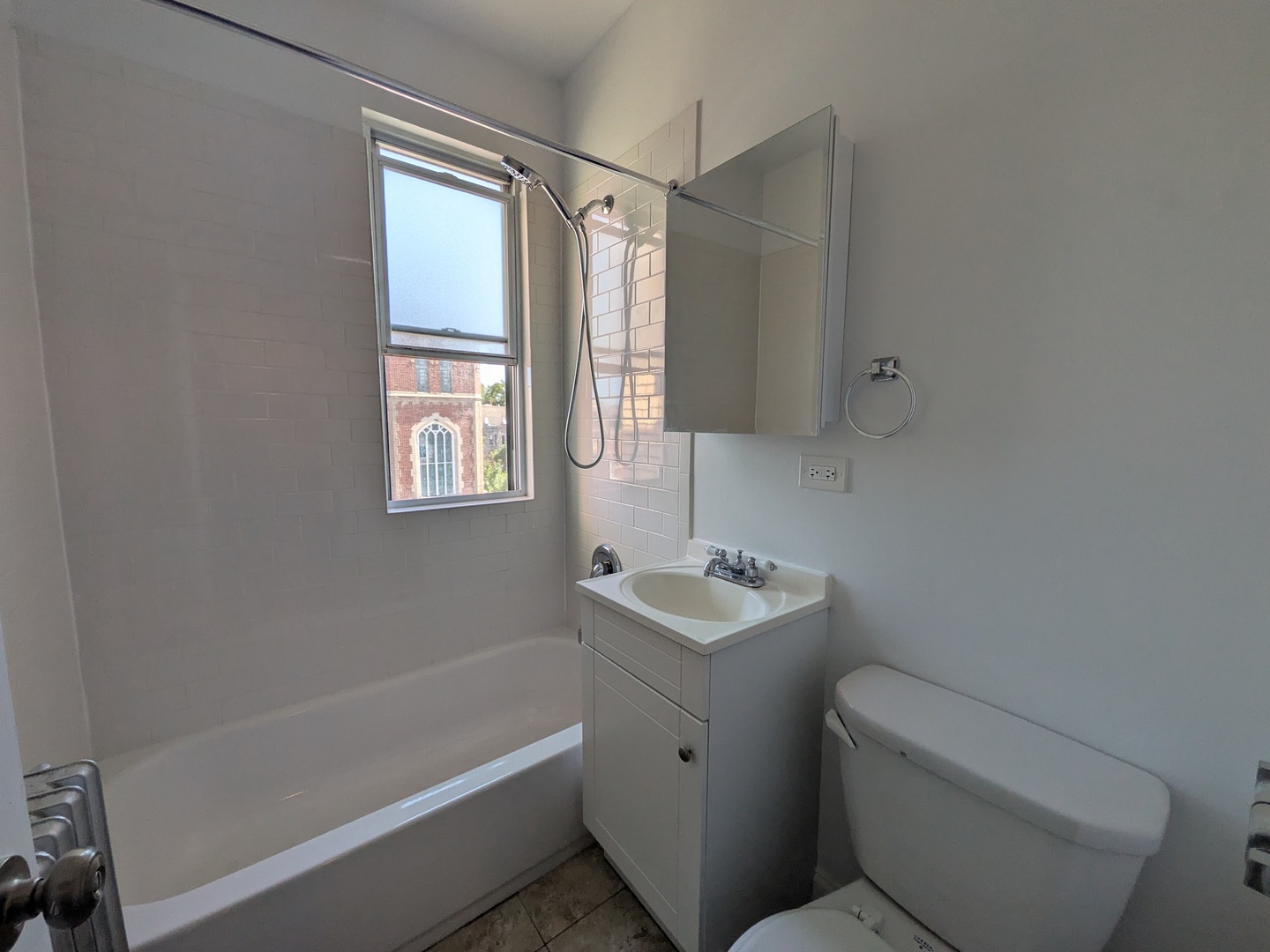 2600 N Kimball Avenue 402 Property Photo 4
