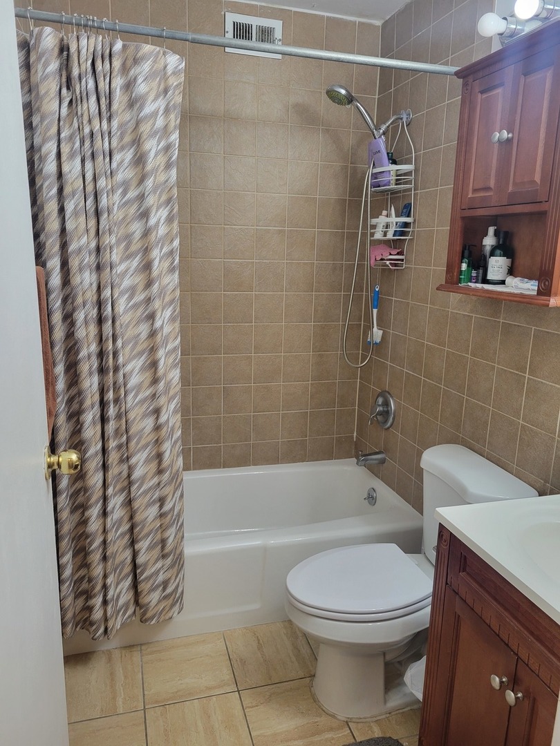 6171 N Sheridan Road 1308 Property Photo 3