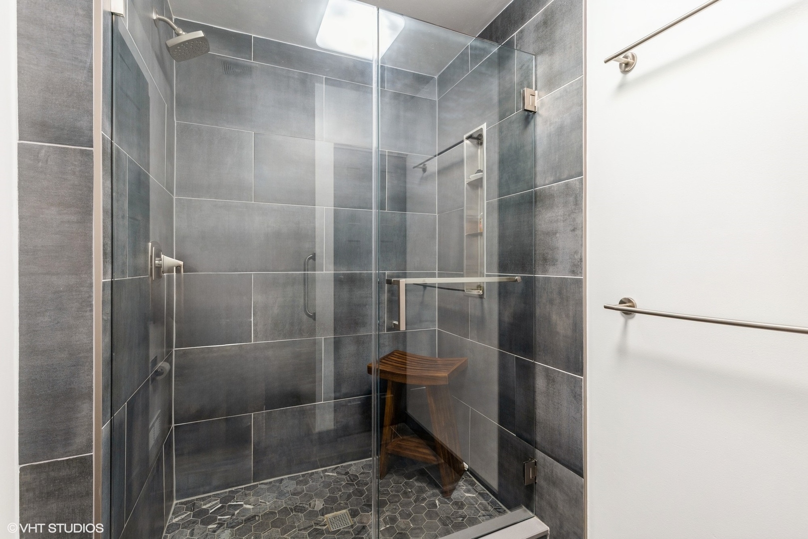 4 Litchfield Court Property Photo 10