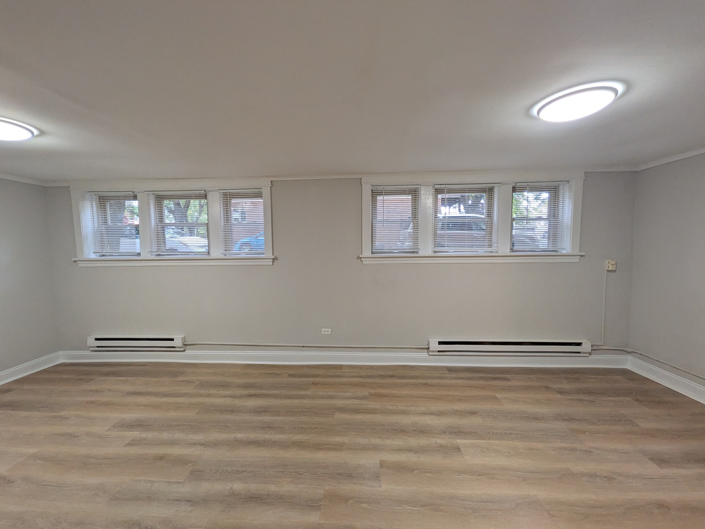 2919 W George Street G Property Photo 4