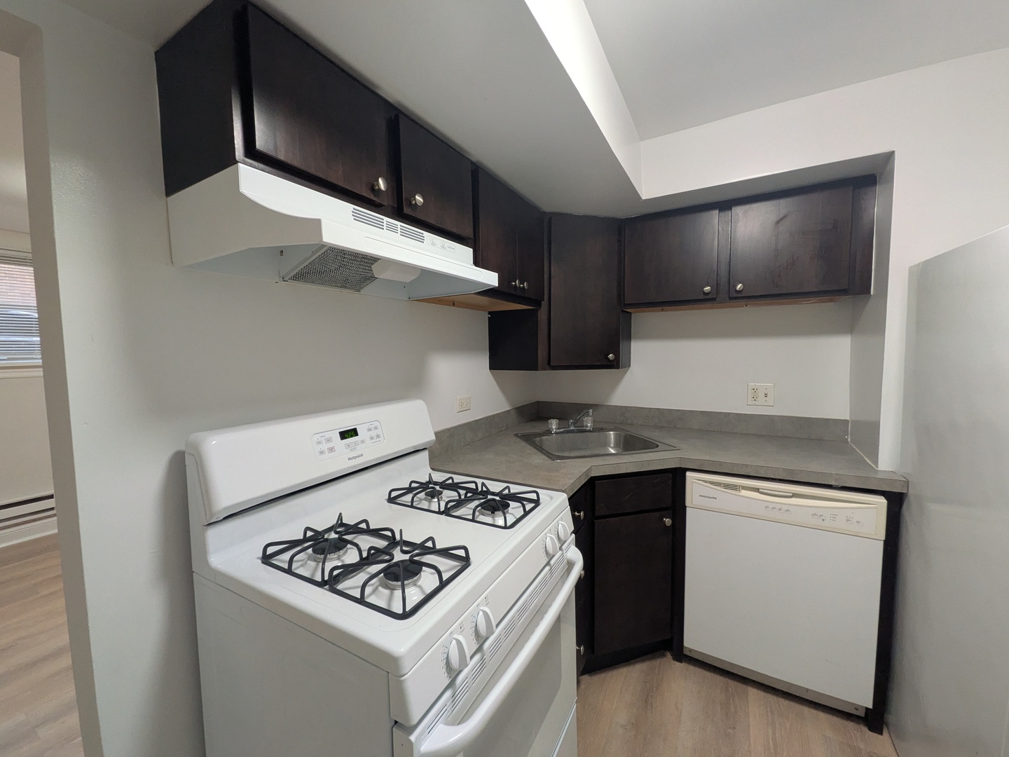 2919 W George Street G Property Photo 9
