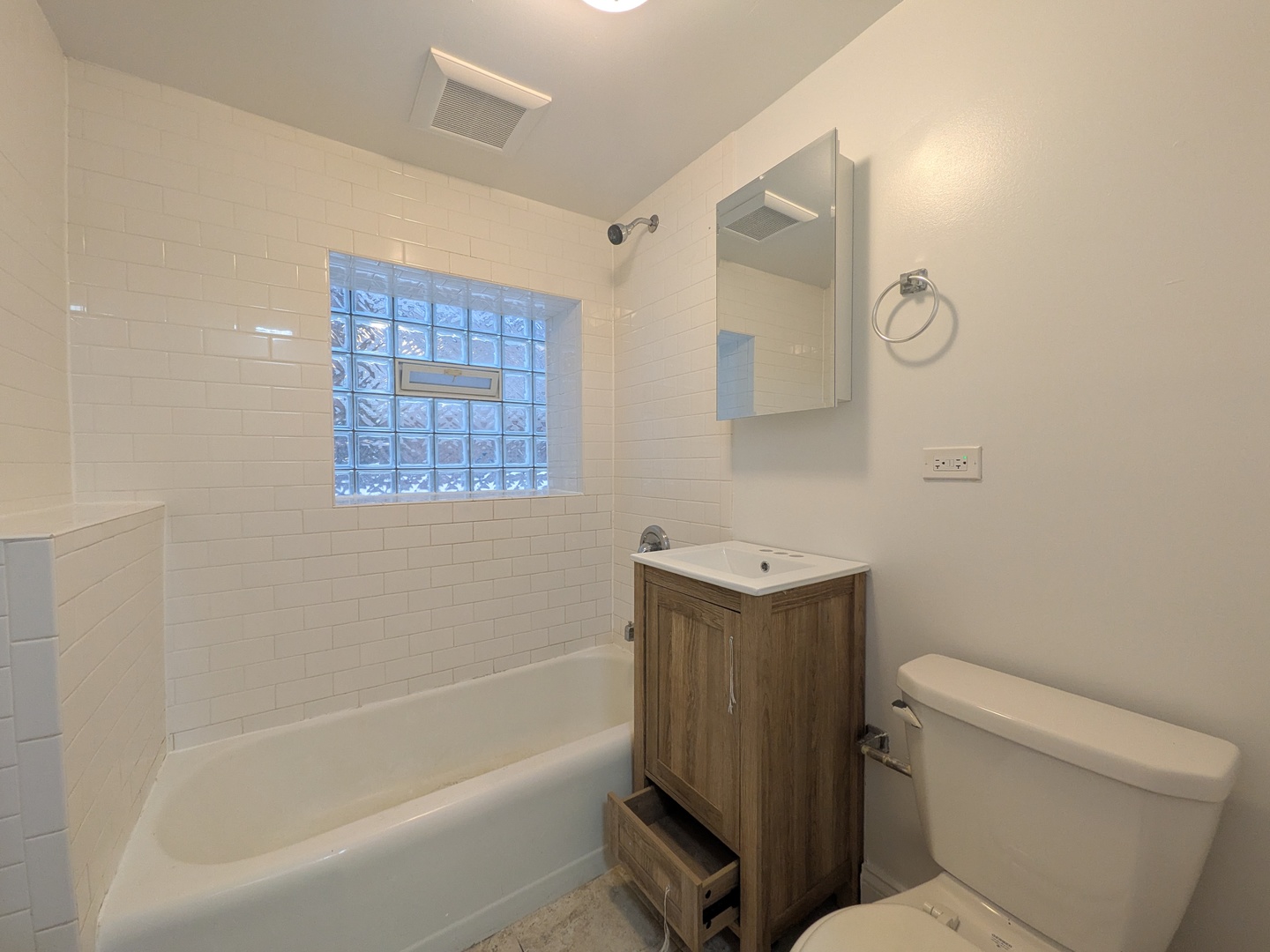 2919 W George Street G Property Photo 12