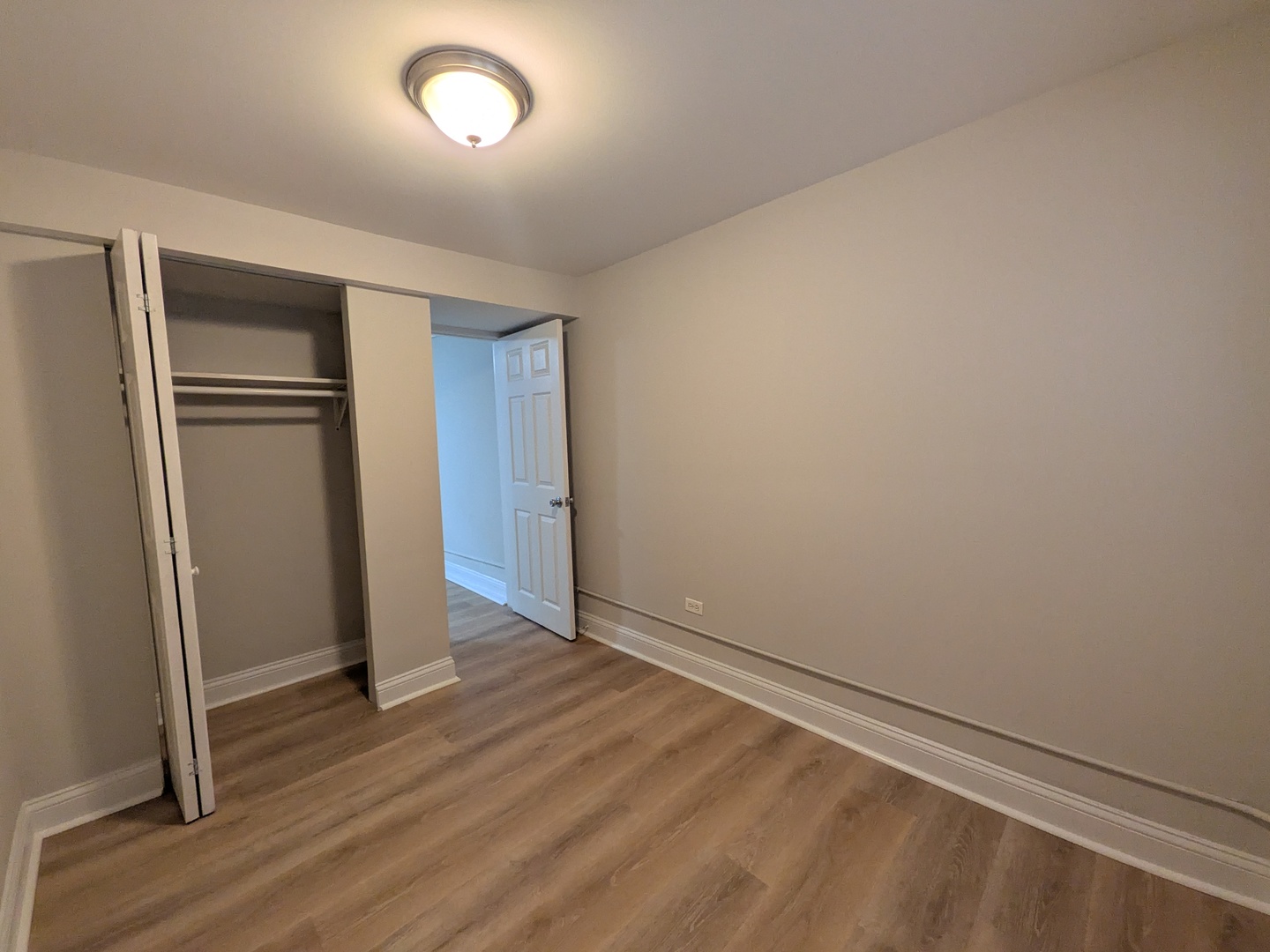 2919 W George Street G Property Photo 15