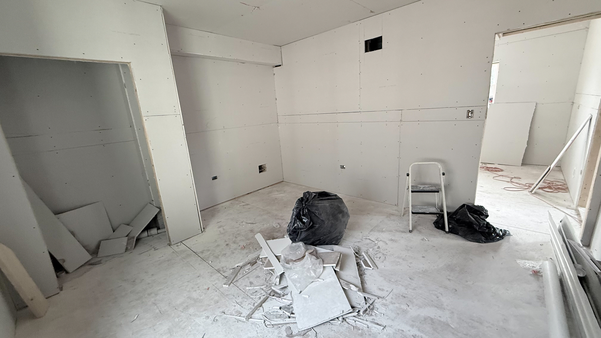 15620 Loomis Avenue Property Photo 28