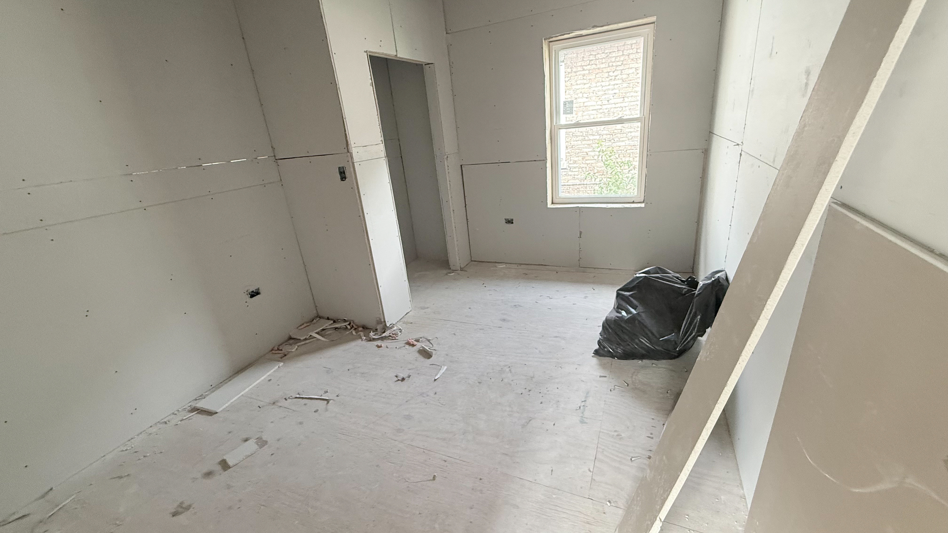15620 Loomis Avenue Property Photo 32