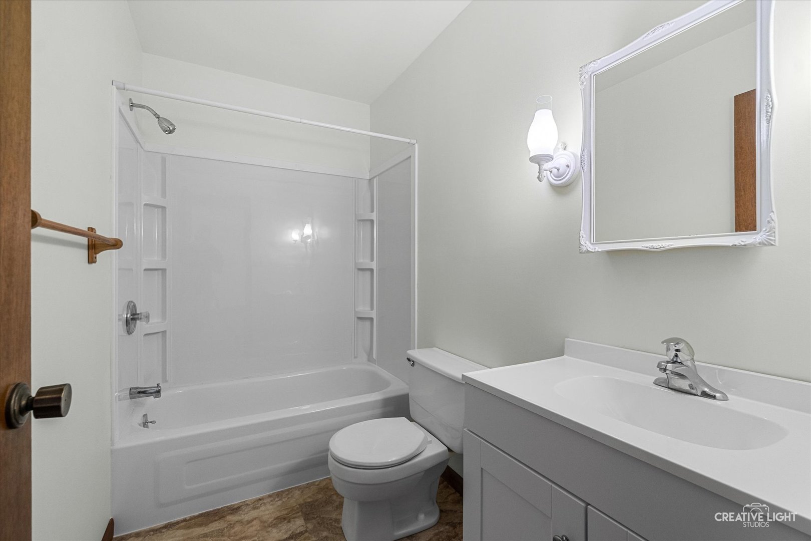 527-531 Prairie Street Property Photo 10