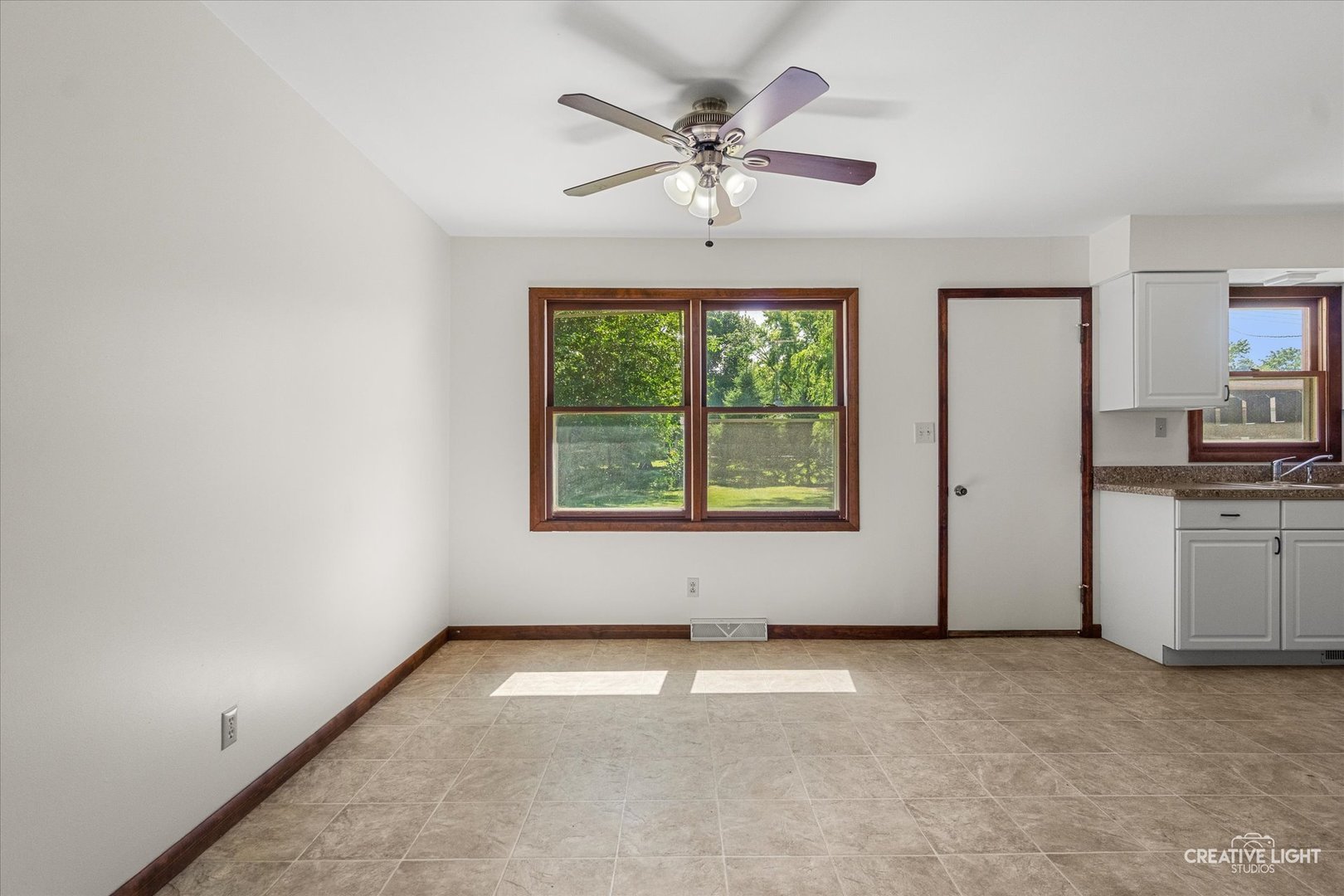 527-531 Prairie Street Property Photo 18