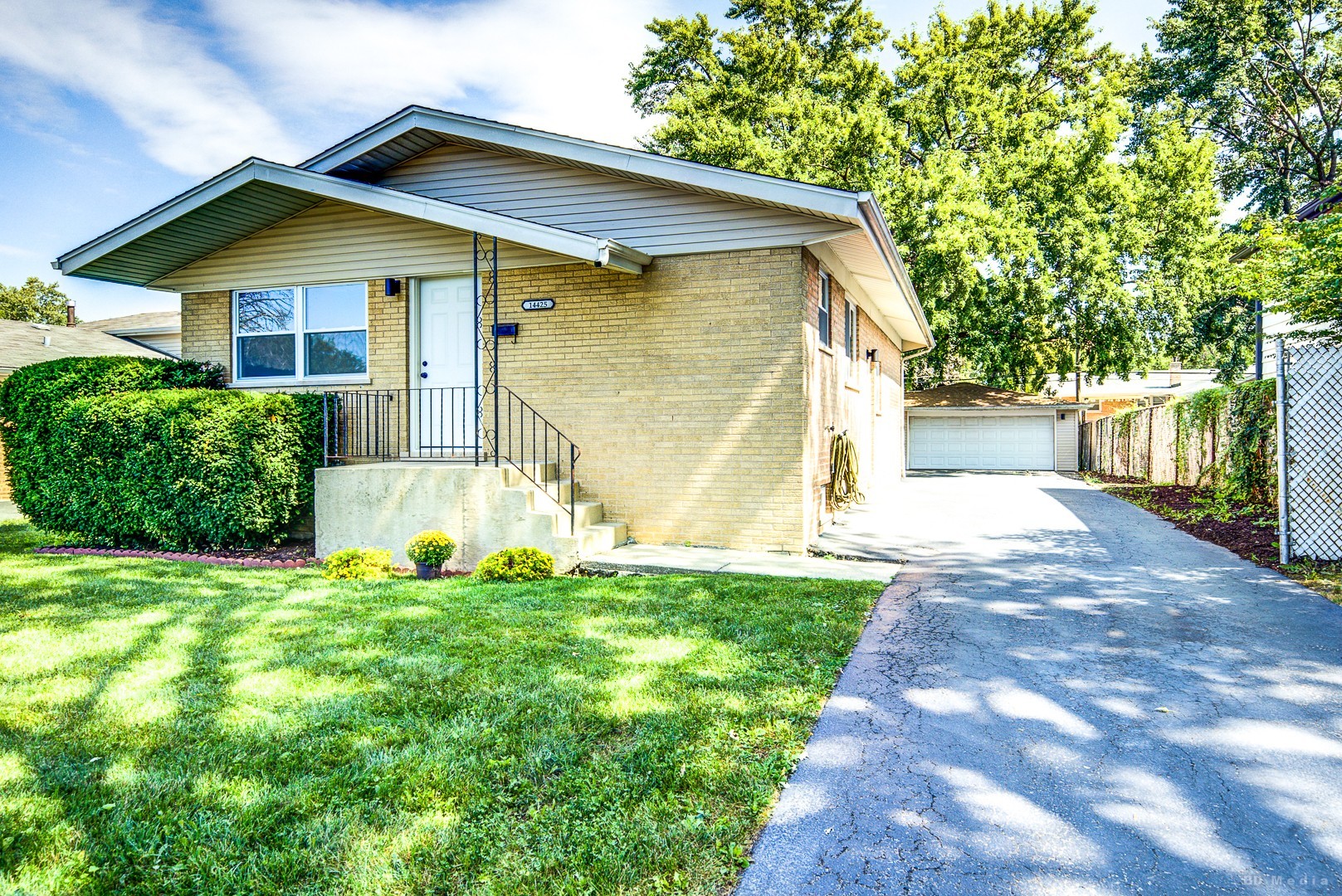 14425 Tripp Avenue Property Photo 1