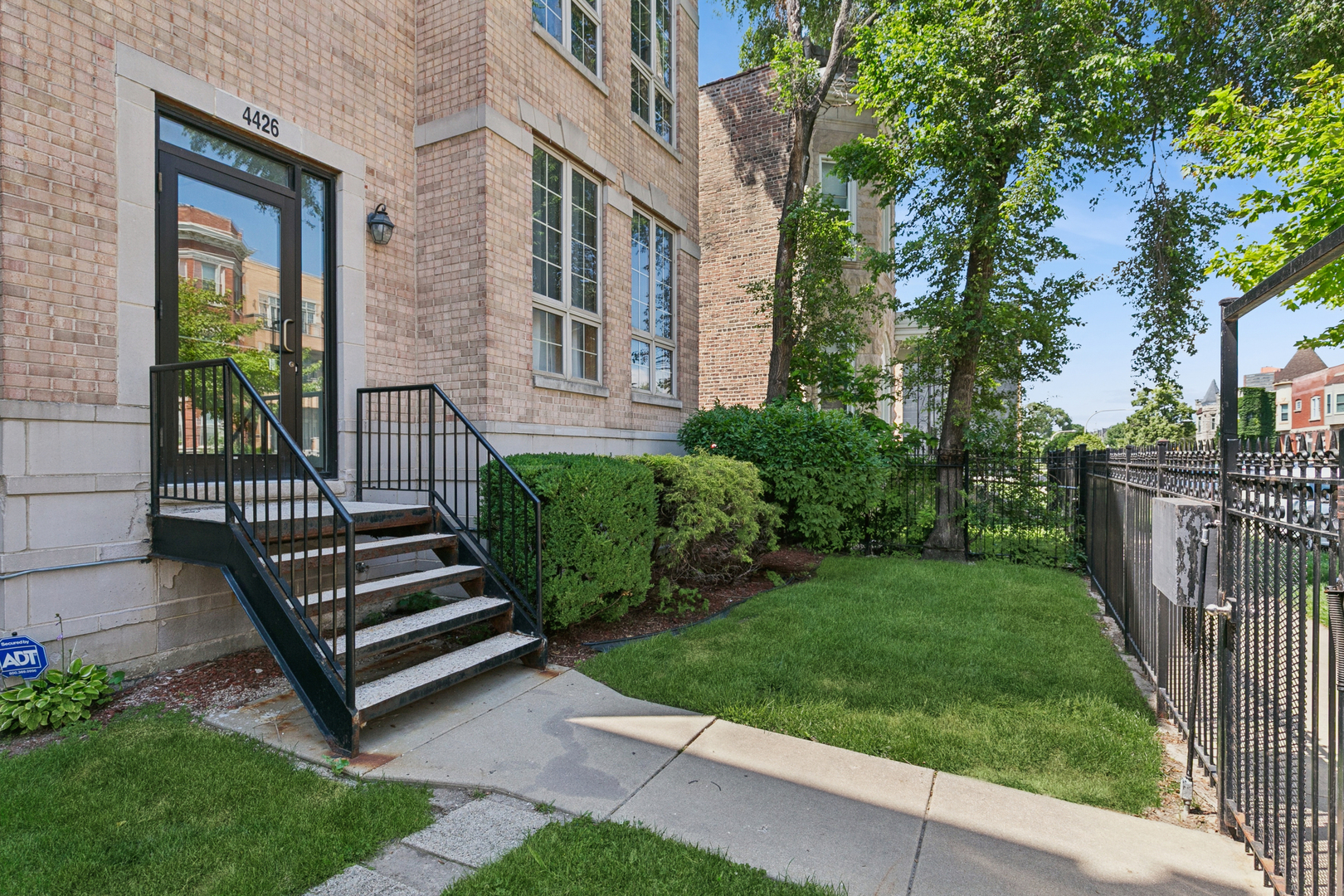 4426 S Calumet Avenue G Property Photo 4