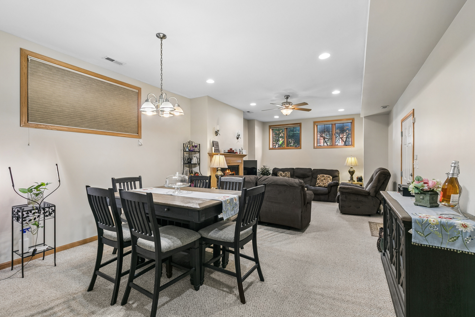 4426 S Calumet Avenue G Property Photo 8