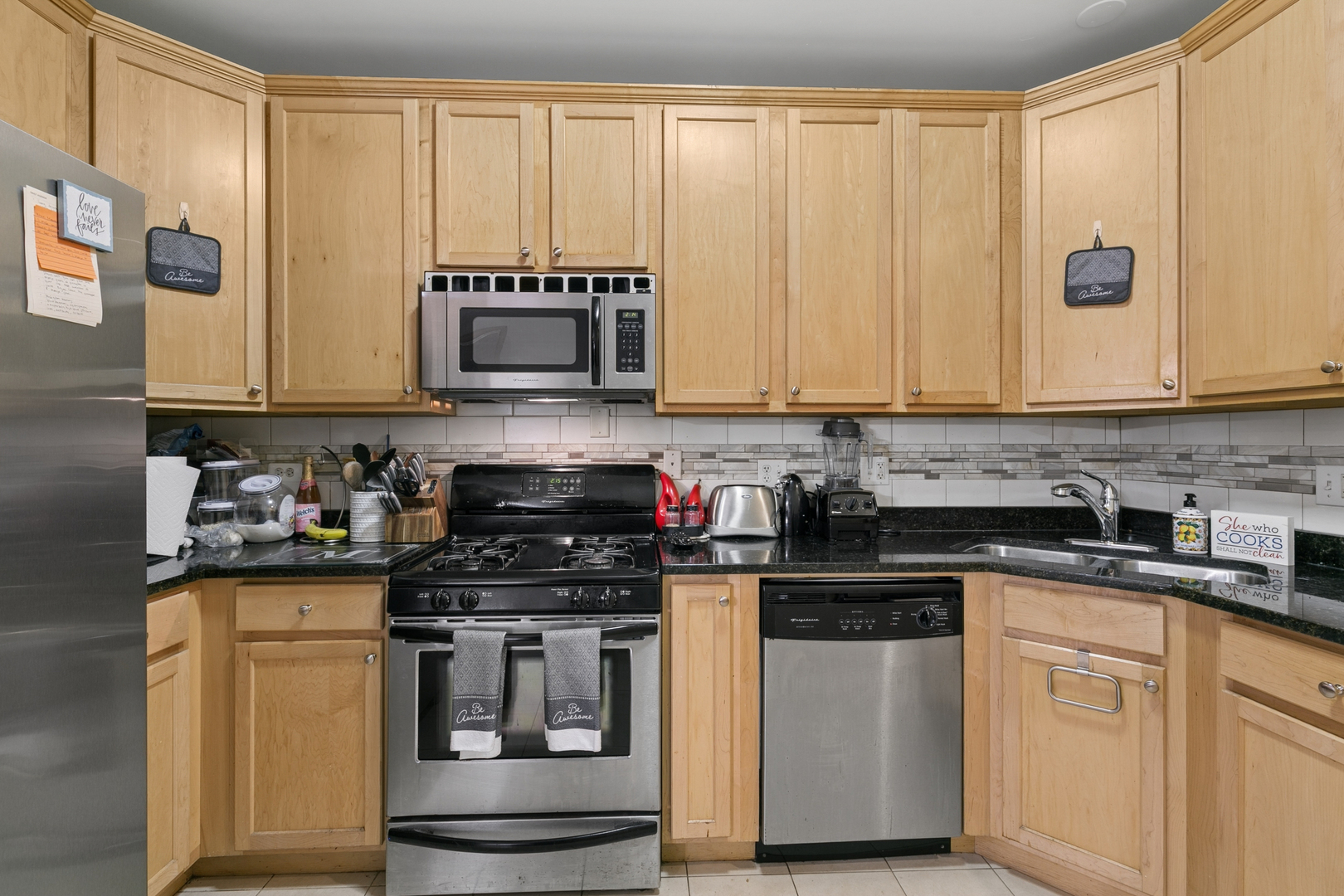 4426 S Calumet Avenue G Property Photo 10