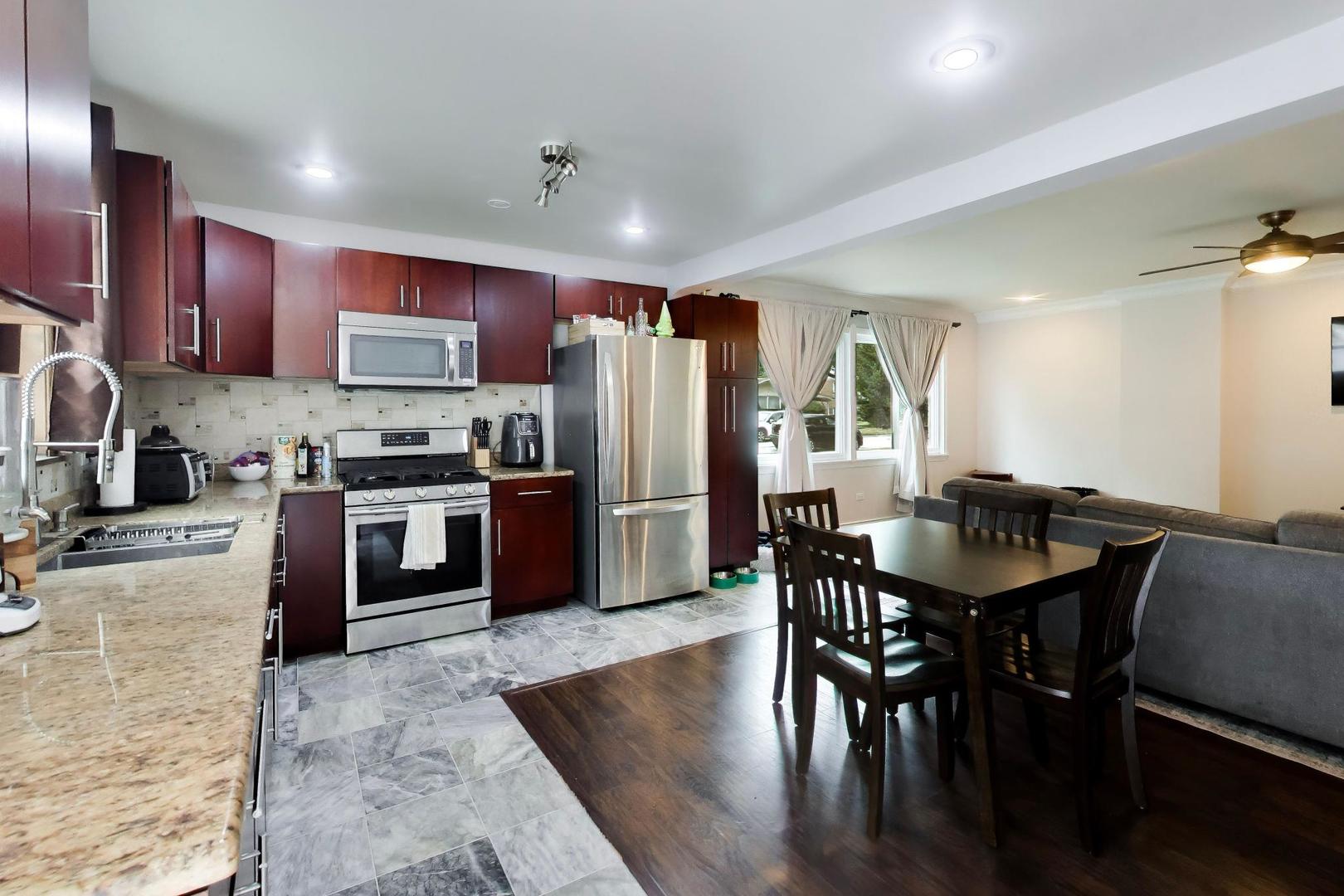 12231 S Lawndale Avenue Property Photo 8
