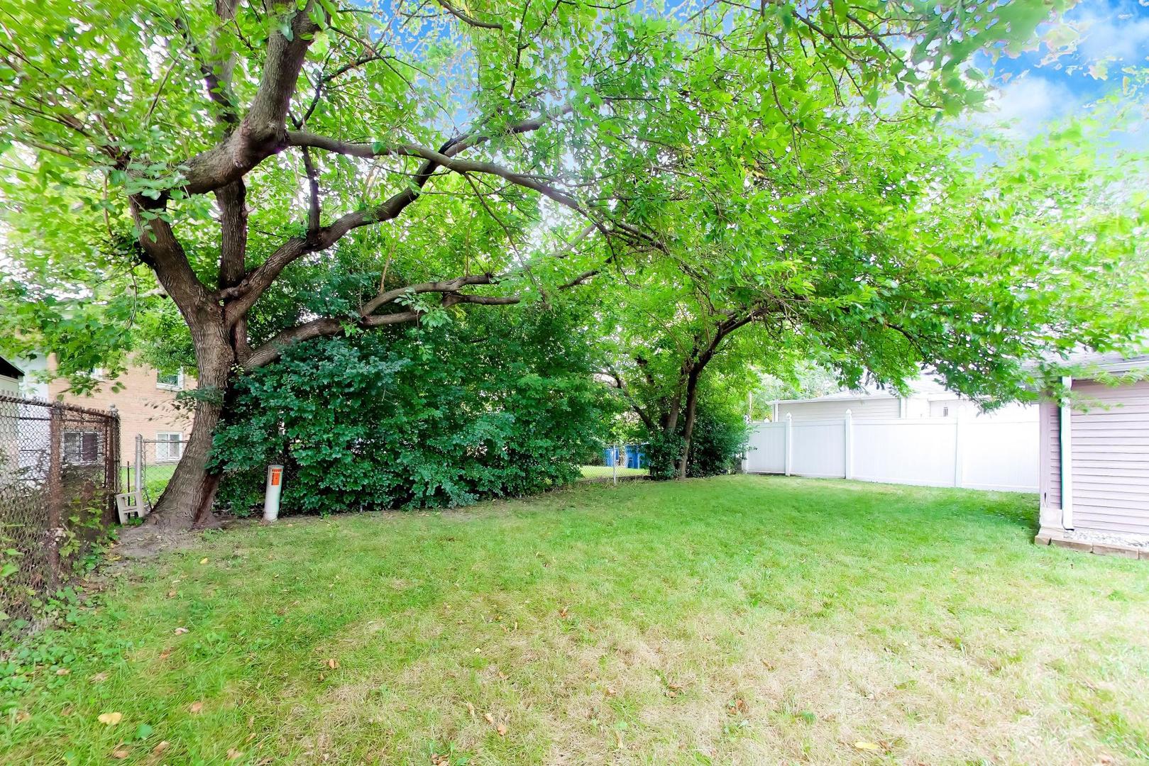 12231 S Lawndale Avenue Property Photo 31