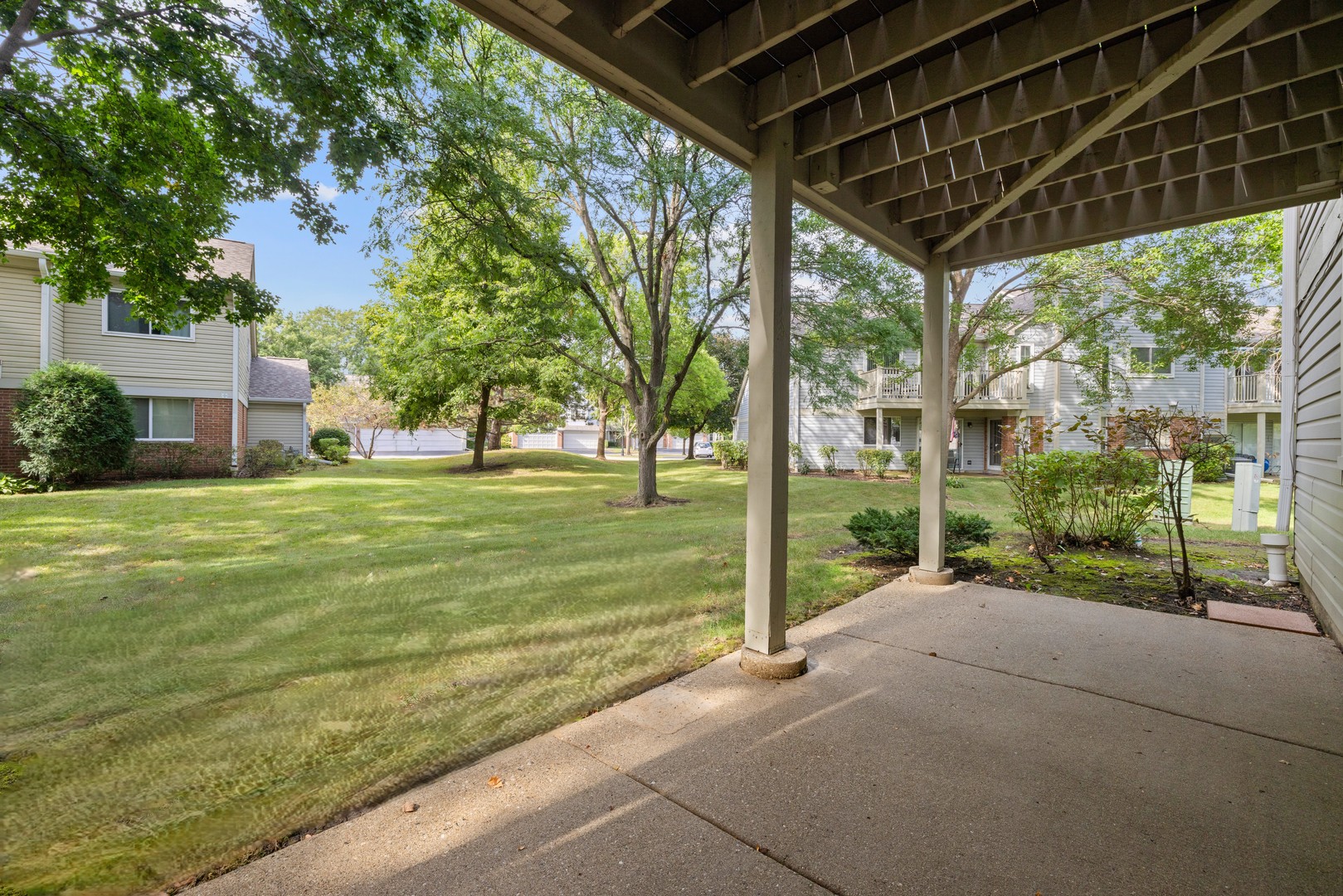 1602 Brittany Court D1 Property Photo 24
