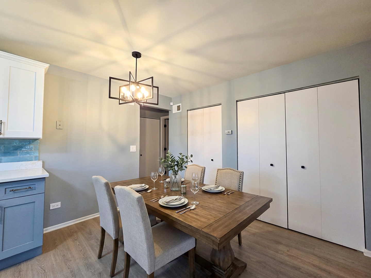136 Virginia Court Property Photo 4
