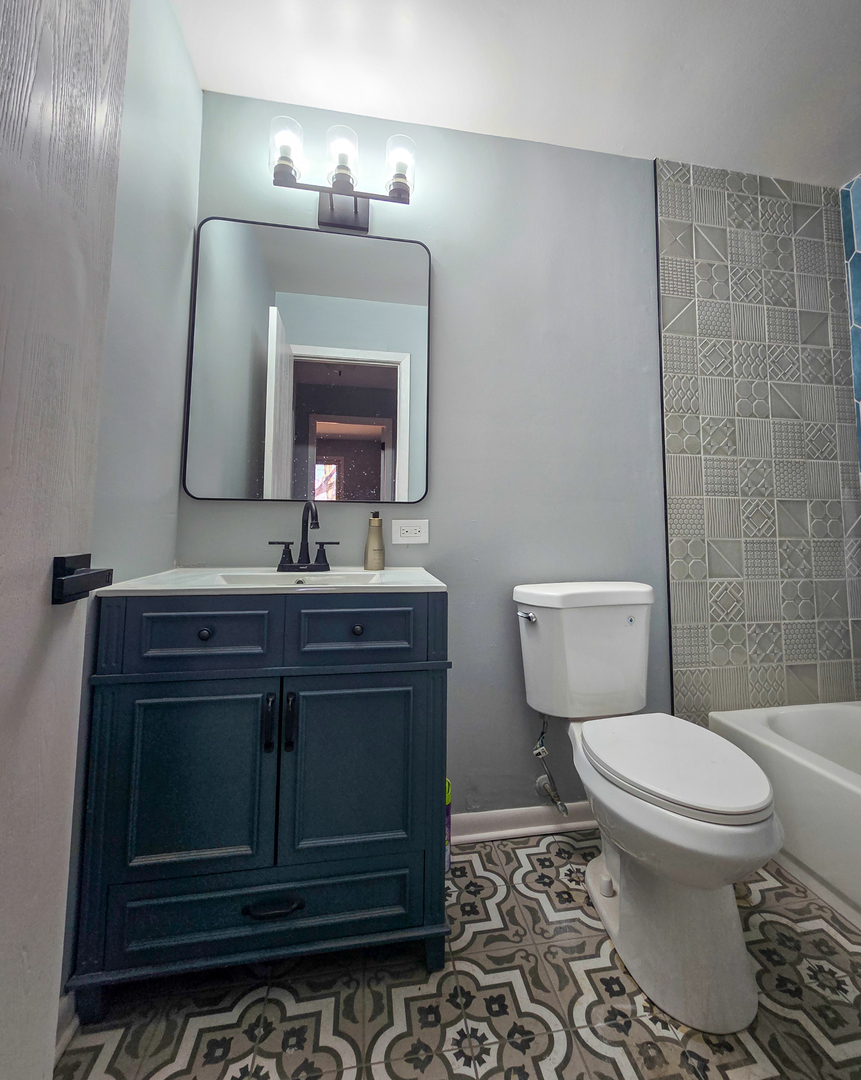 136 Virginia Court Property Photo 6