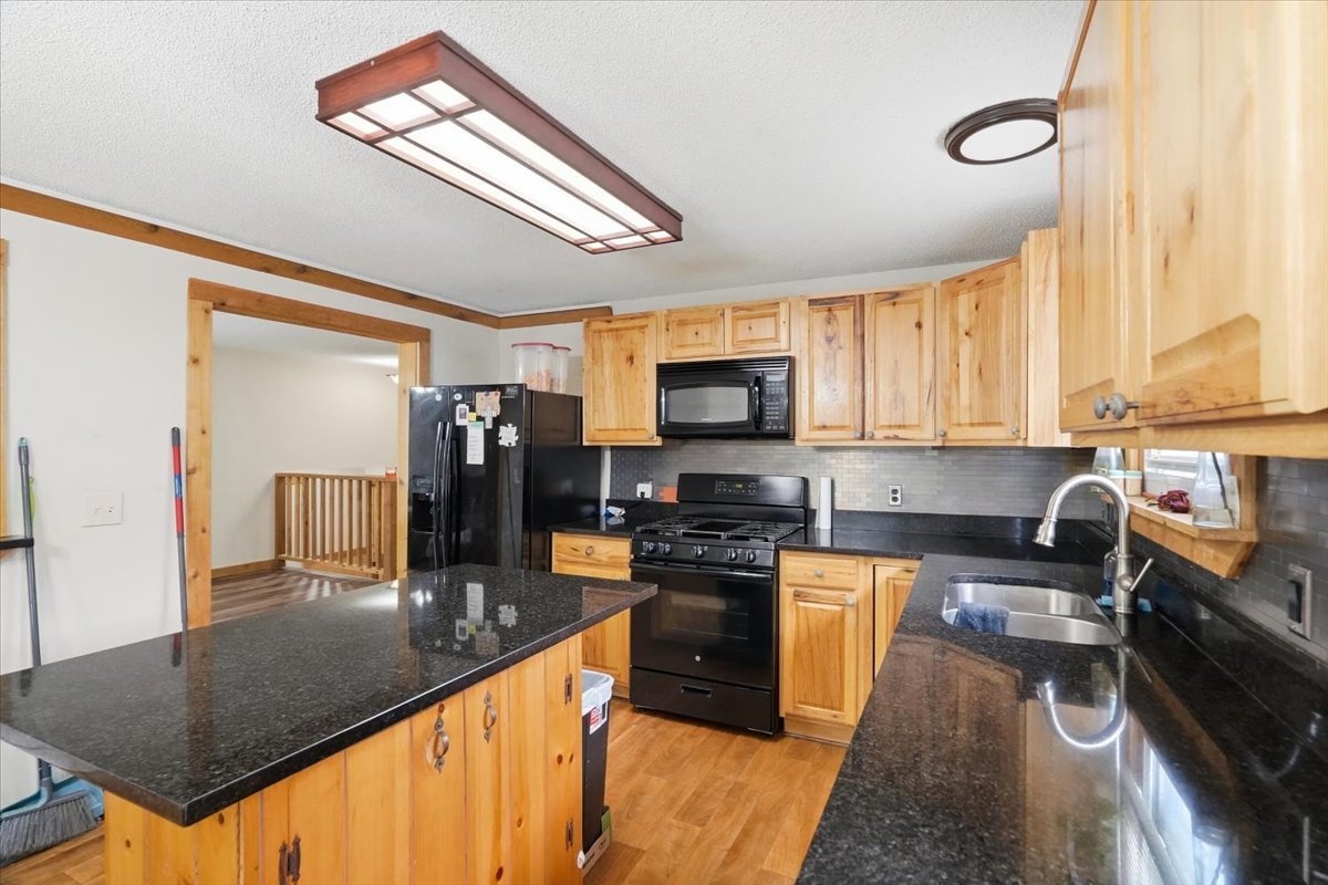 4206 Gregory Drive Property Photo 8