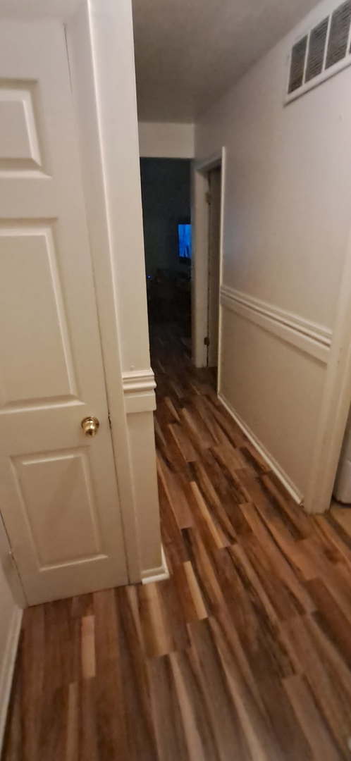 15115 Minerva Avenue 1n Property Photo 5