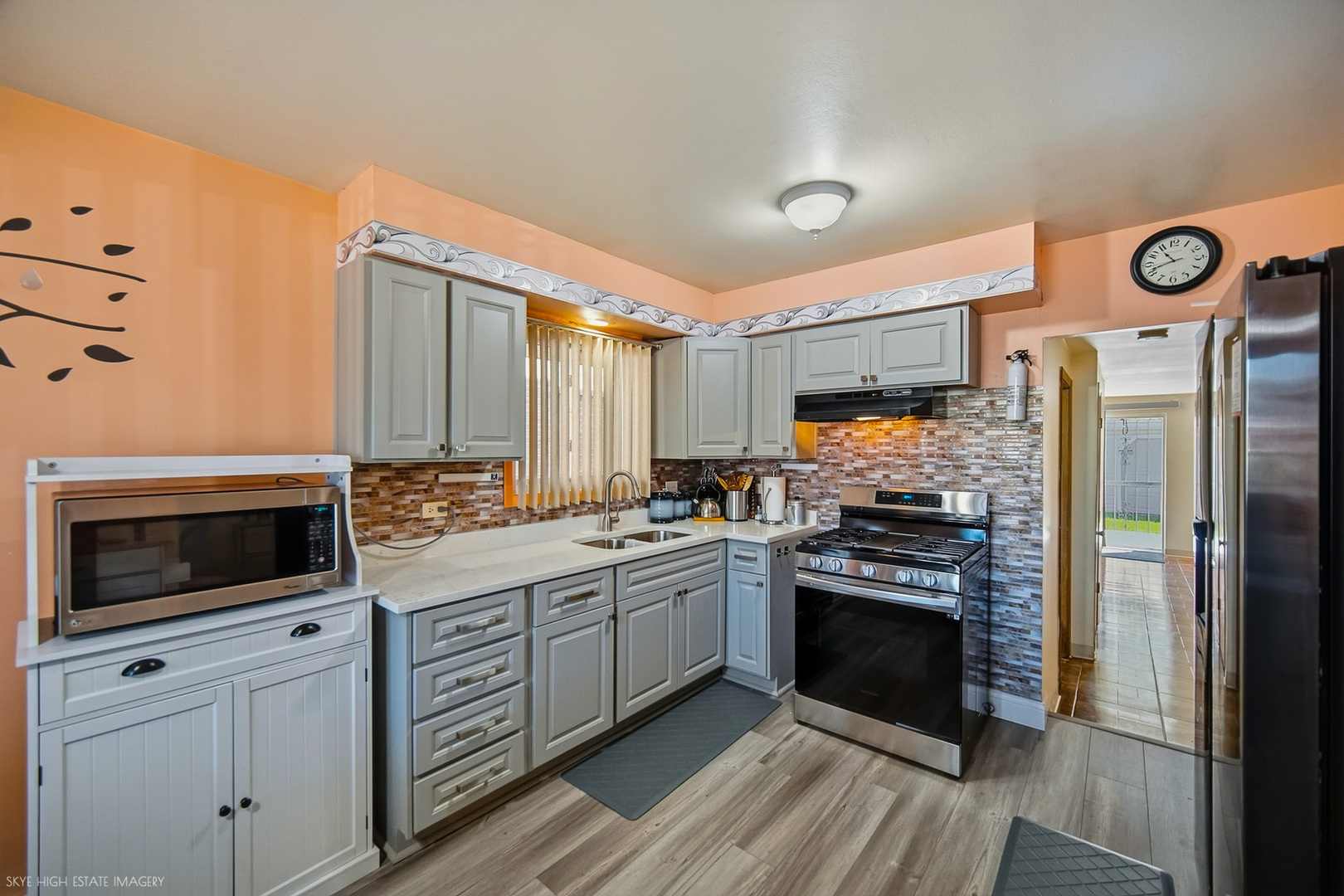 12901 S Carpenter Street Property Photo 8