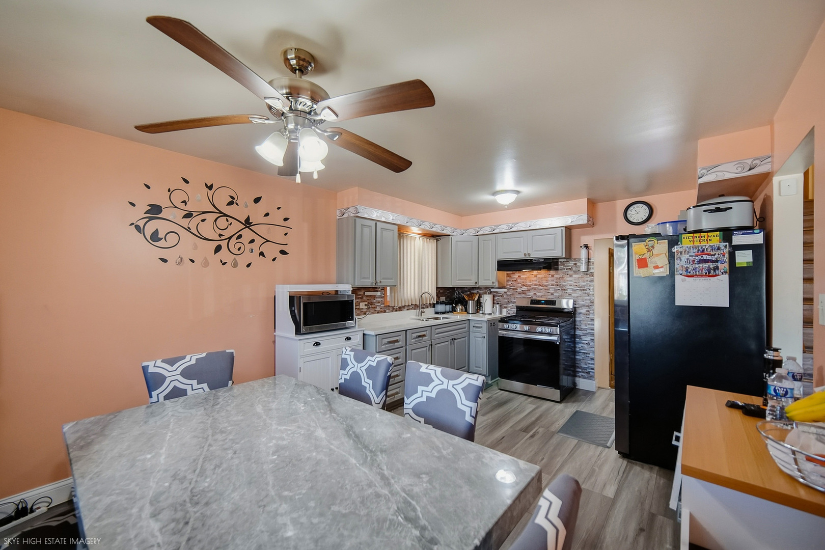 12901 S Carpenter Street Property Photo 10