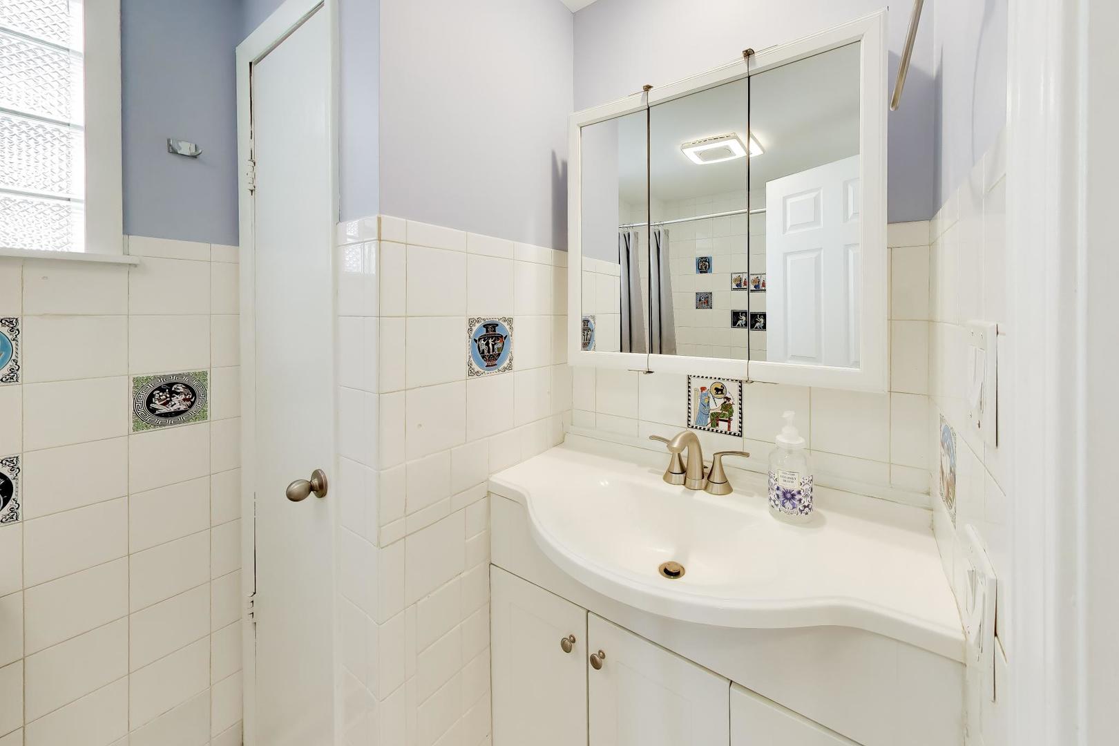 6309 W Waveland Avenue Property Photo 17