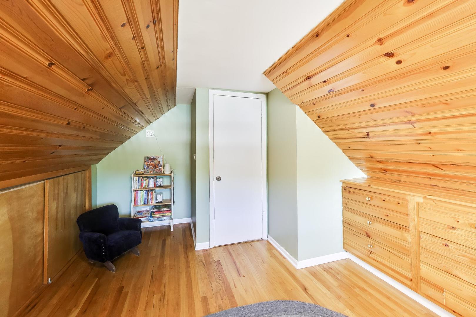 6309 W Waveland Avenue Property Photo 25