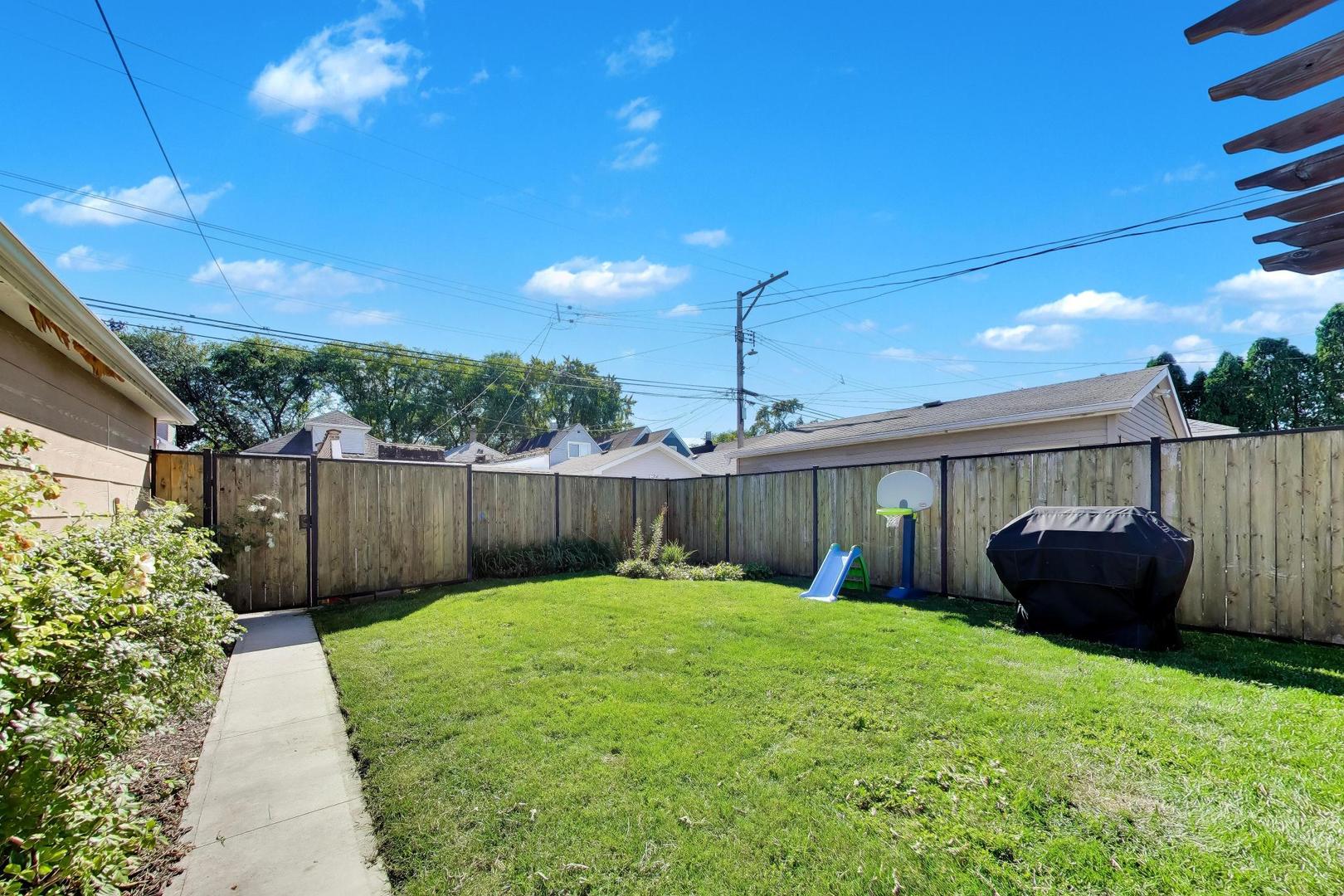 6309 W Waveland Avenue Property Photo 34
