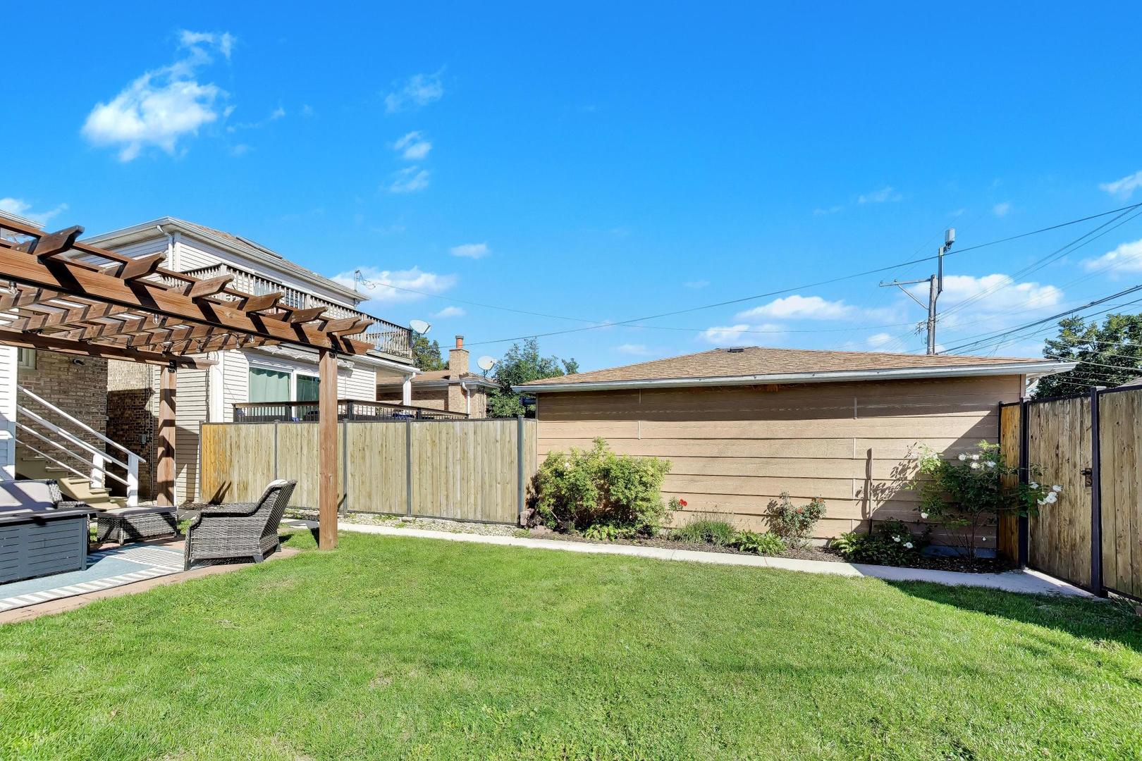 6309 W Waveland Avenue Property Photo 36