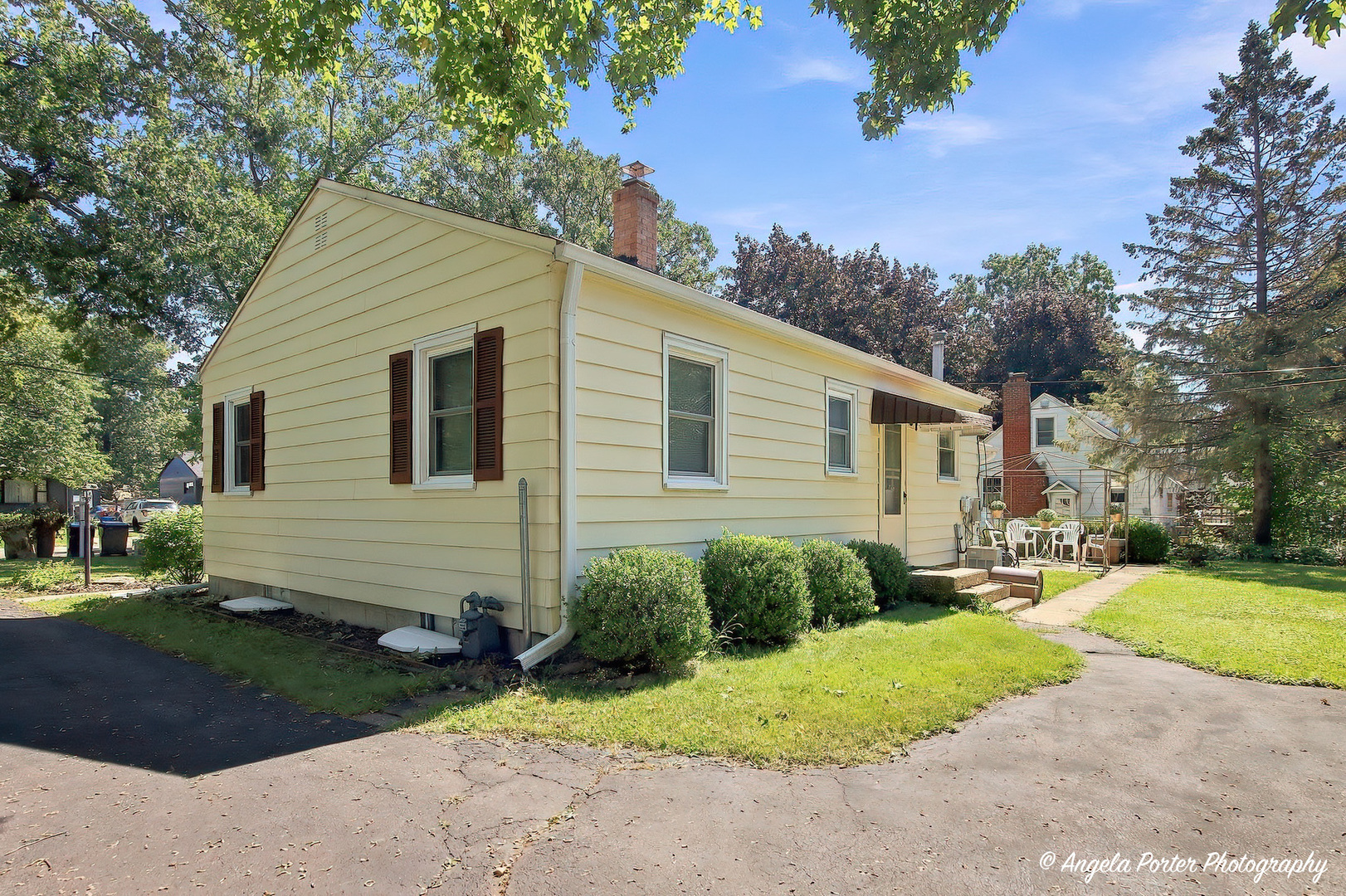 716 Kirkwood Avenue Property Photo 3