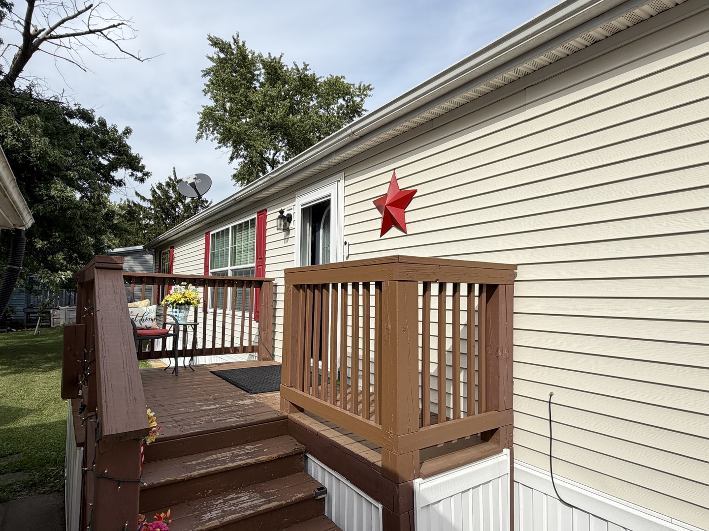 322 Avenue F Property Photo 3
