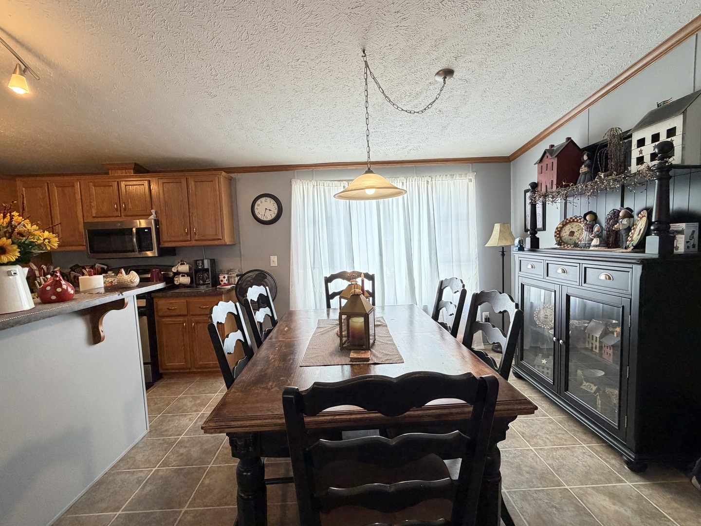 322 Avenue F Property Photo 8