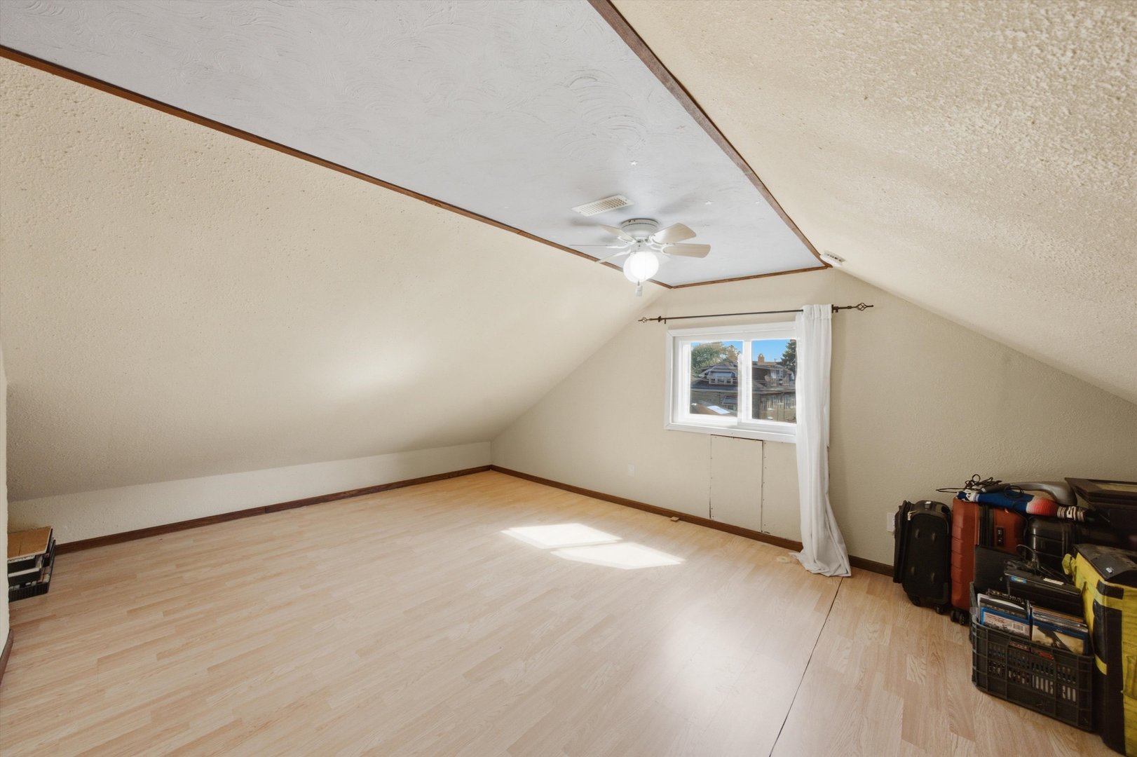 3827 S Ridgeland Avenue Property Photo 18