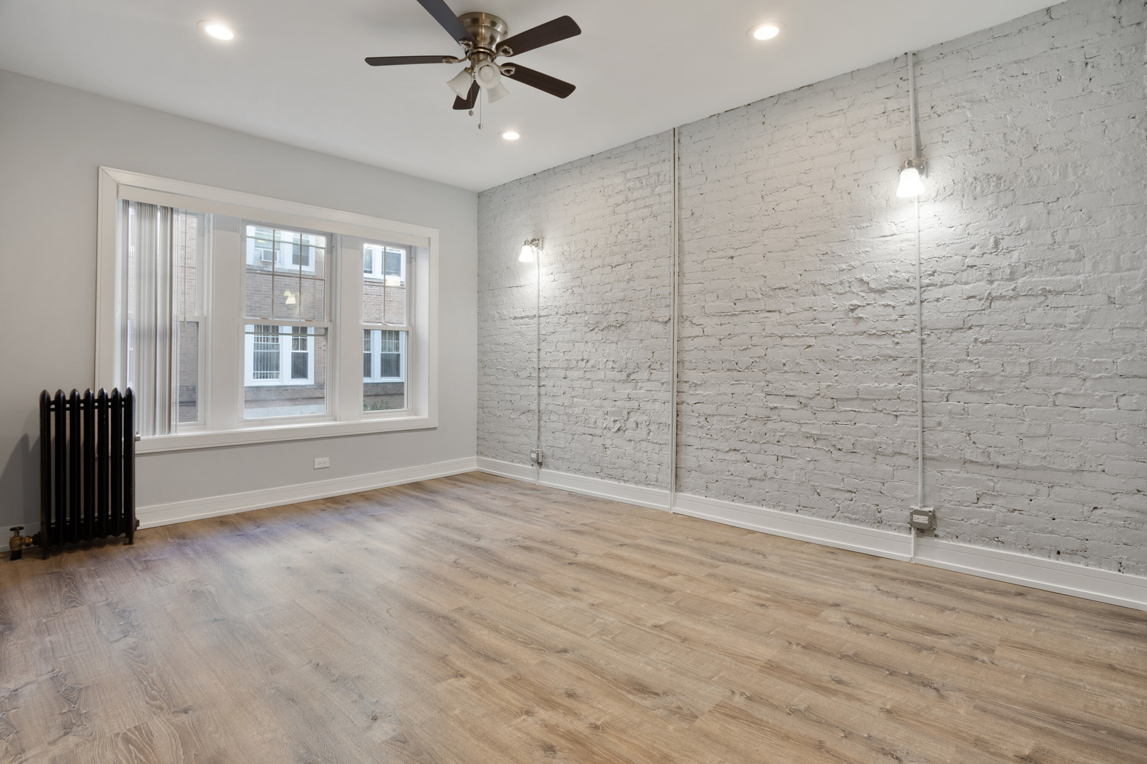 6948 N Wolcott Avenue 1 Property Photo 2
