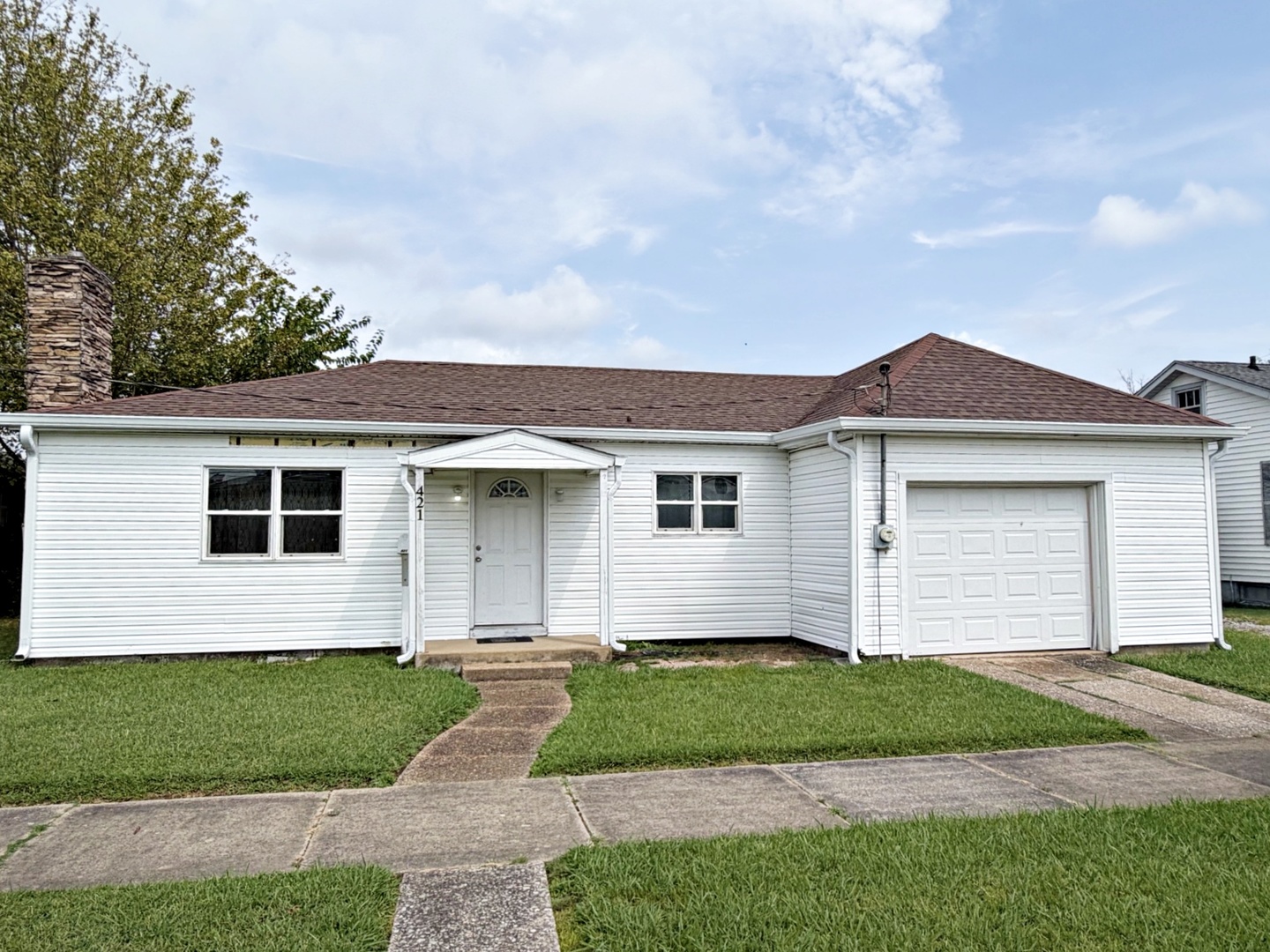 421 E 9th Street Property Photo 1