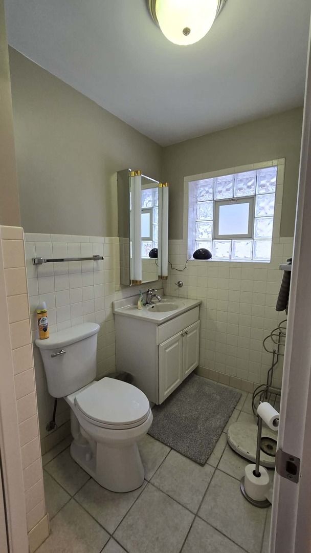 7039 N Ottawa Avenue Property Photo 10