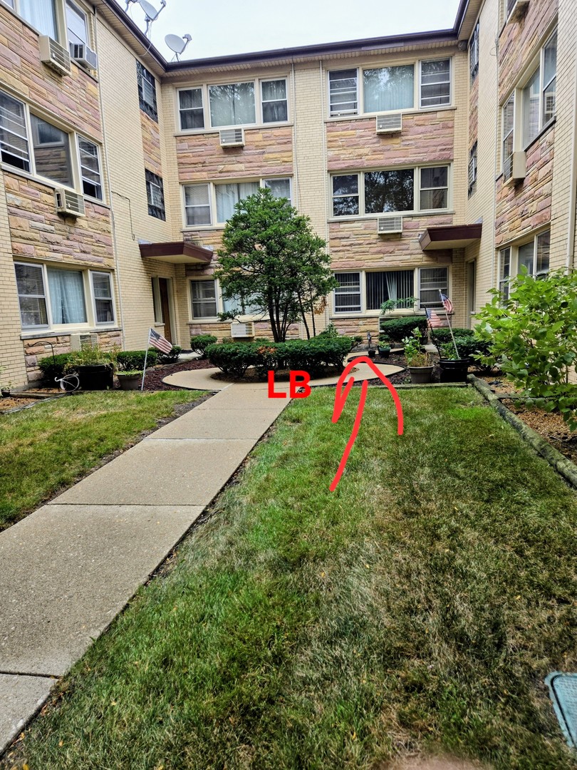 4775 N Linder Avenue 2a Property Photo 2