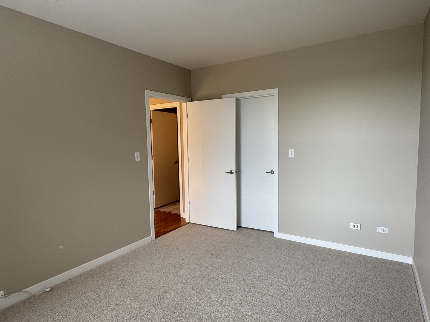 4537 S Drexel Boulevard 603 Property Photo 9