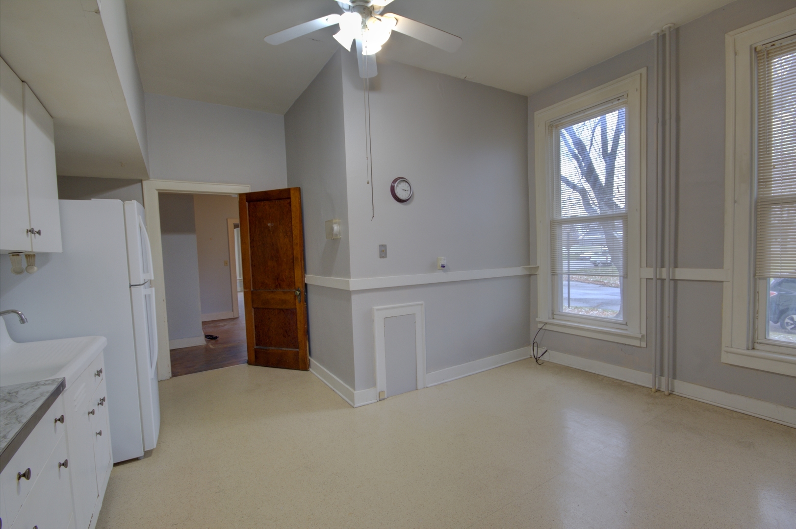 1301-1305 2nd Avenue Property Photo 3