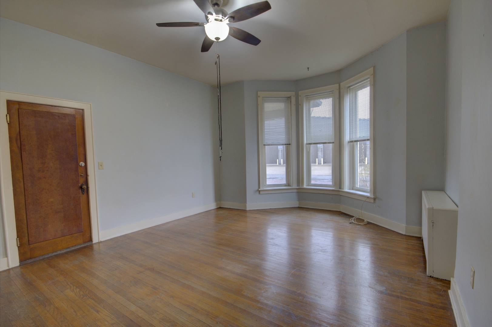 1301-1305 2nd Avenue Property Photo 7