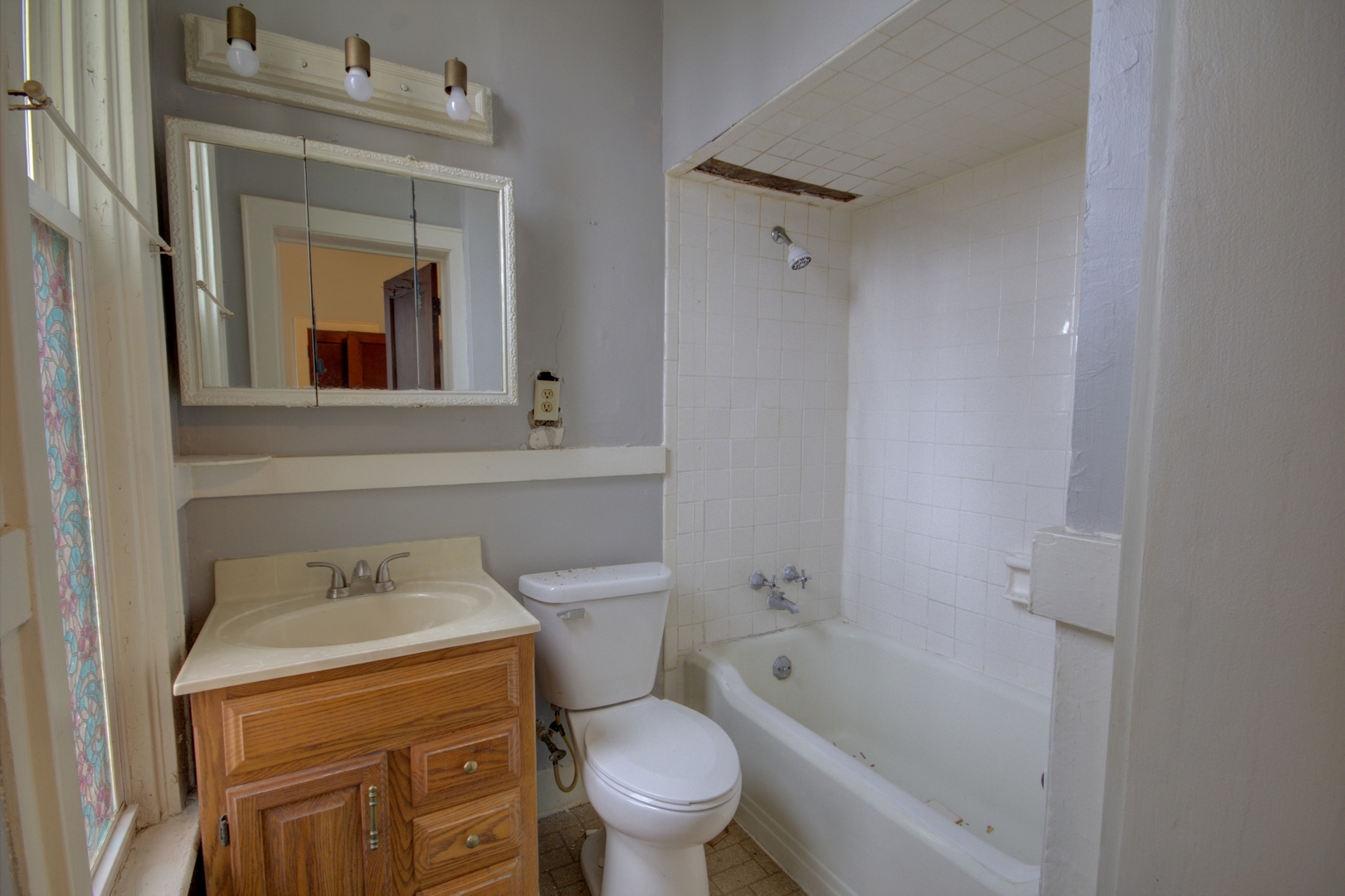 1301-1305 2nd Avenue Property Photo 8